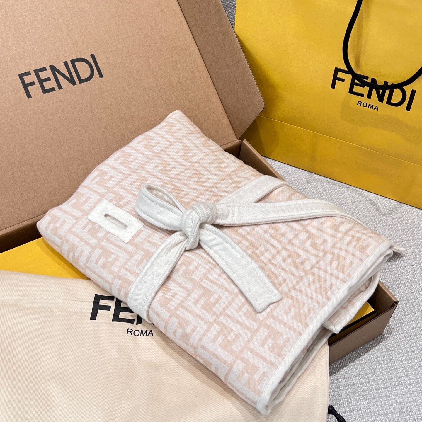 FEN PONCHO