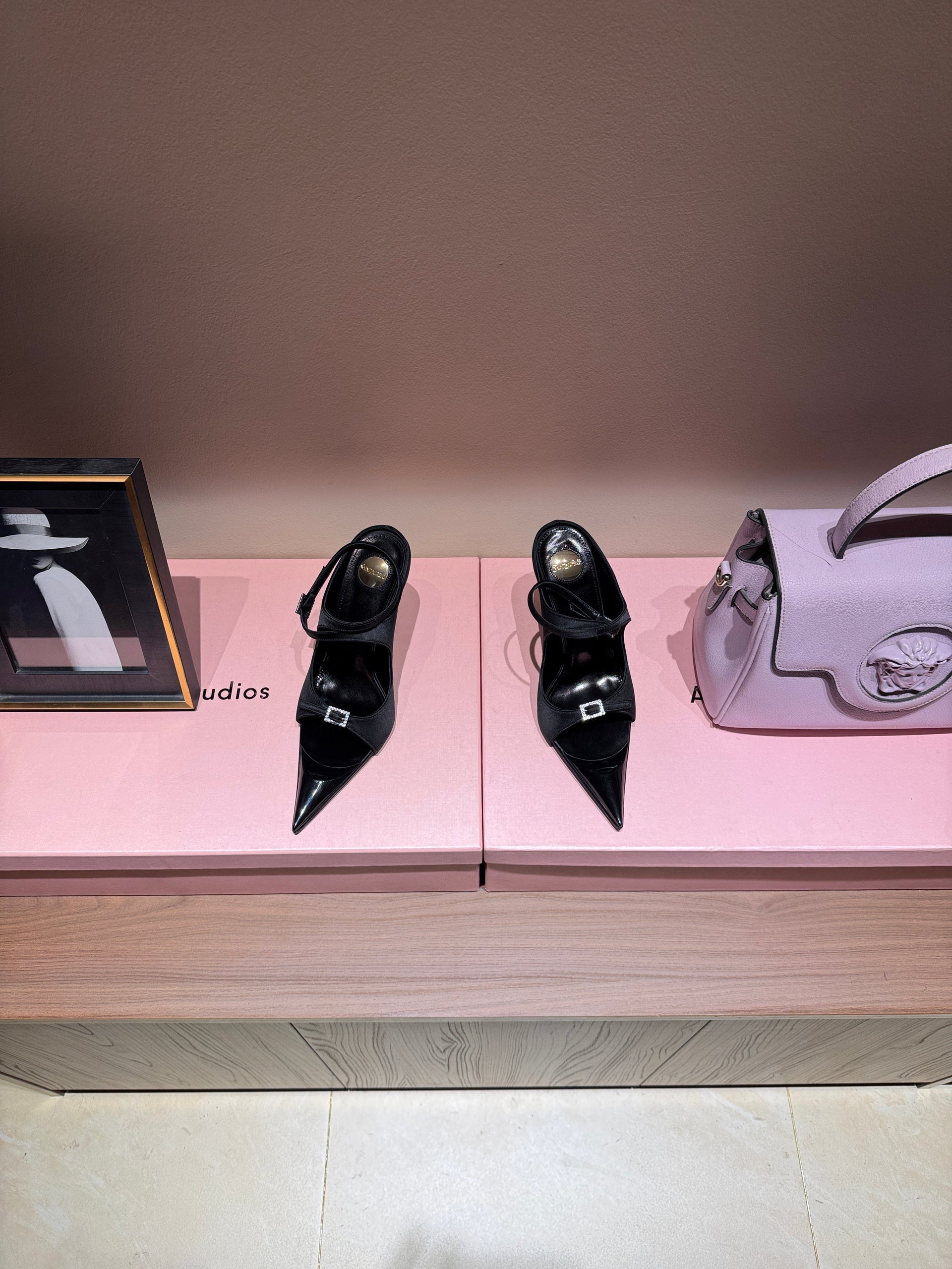 SL HEELS