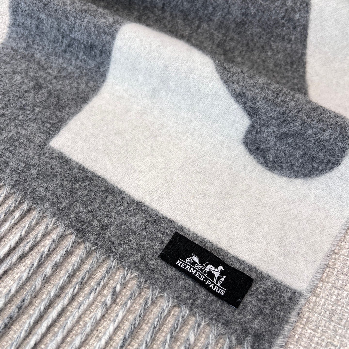 HERM SCARF