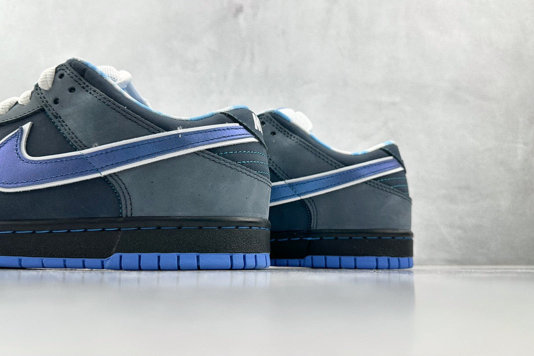 NIKE DUNK LOW BLUE LOBSTER