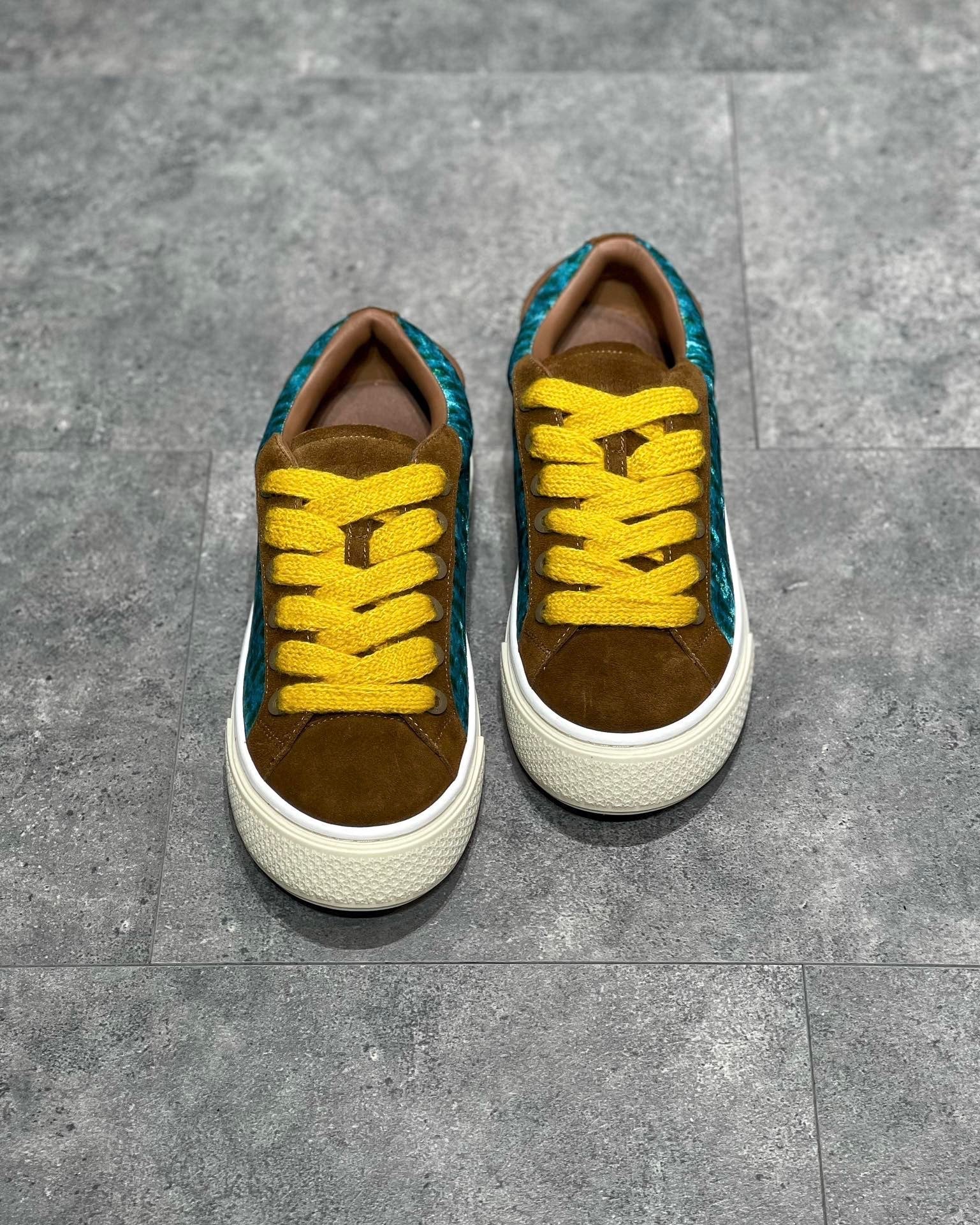 CD B33 SNEAKER