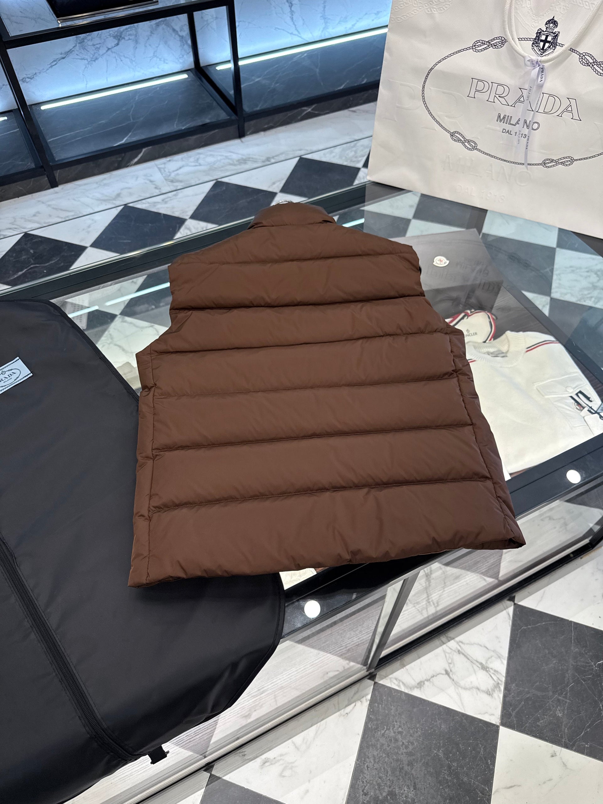 PD VEST