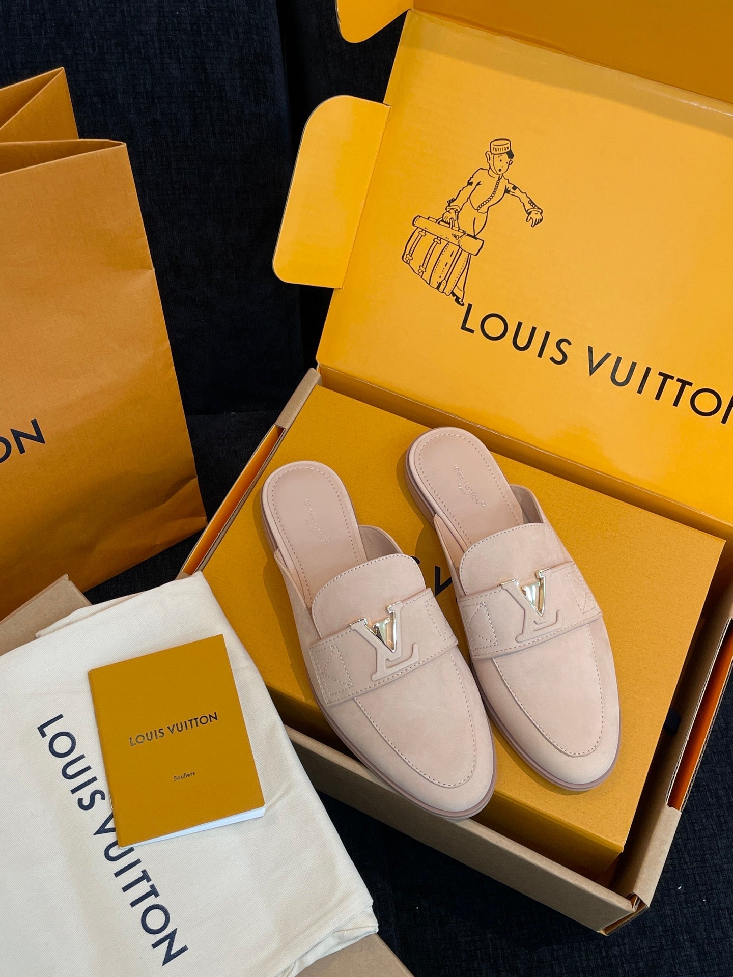 LOU MULES