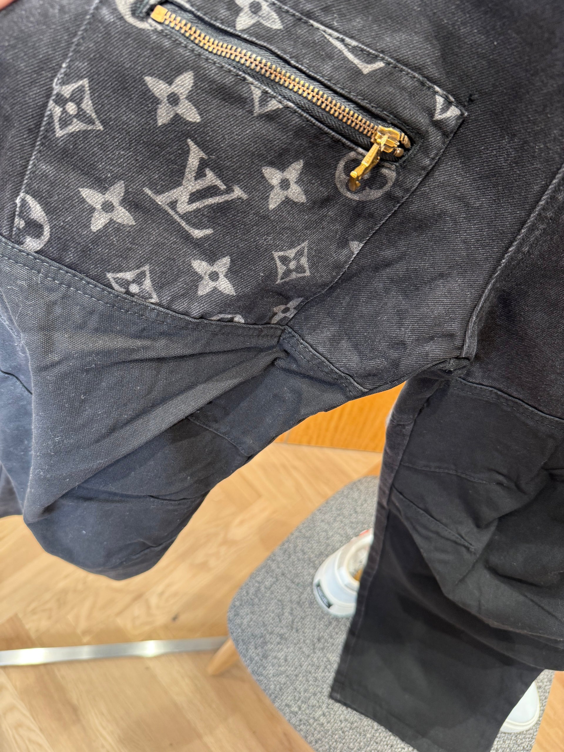 LOU JEANS