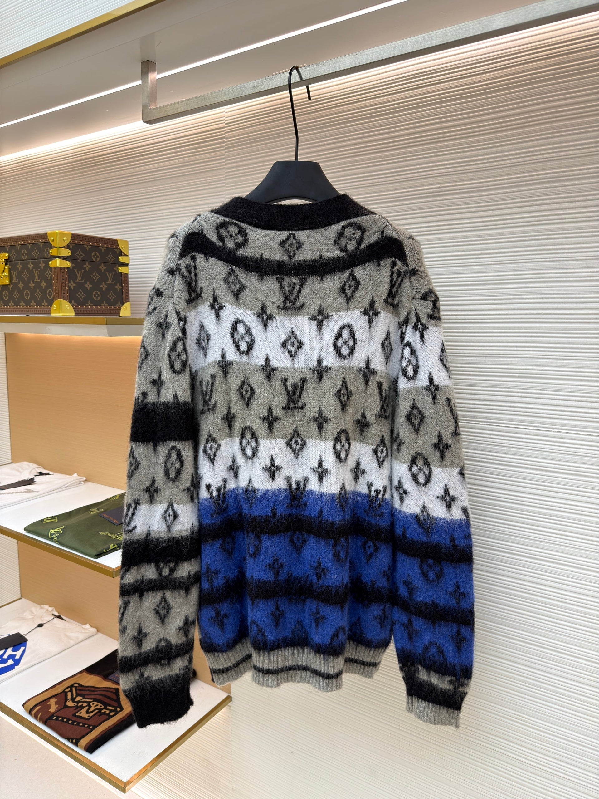 LOU CARDIGAN