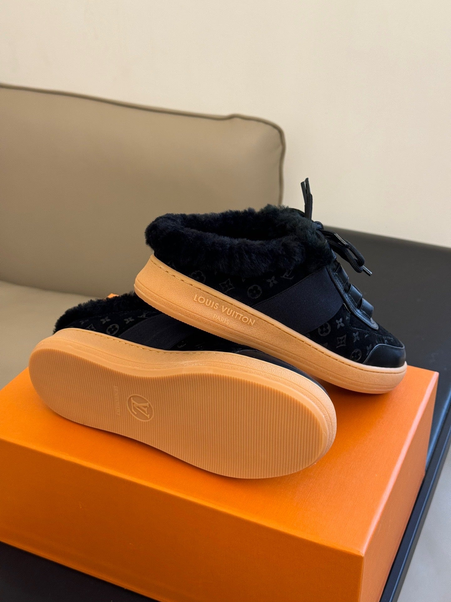 LOU OPEN BACK SNEAKERS