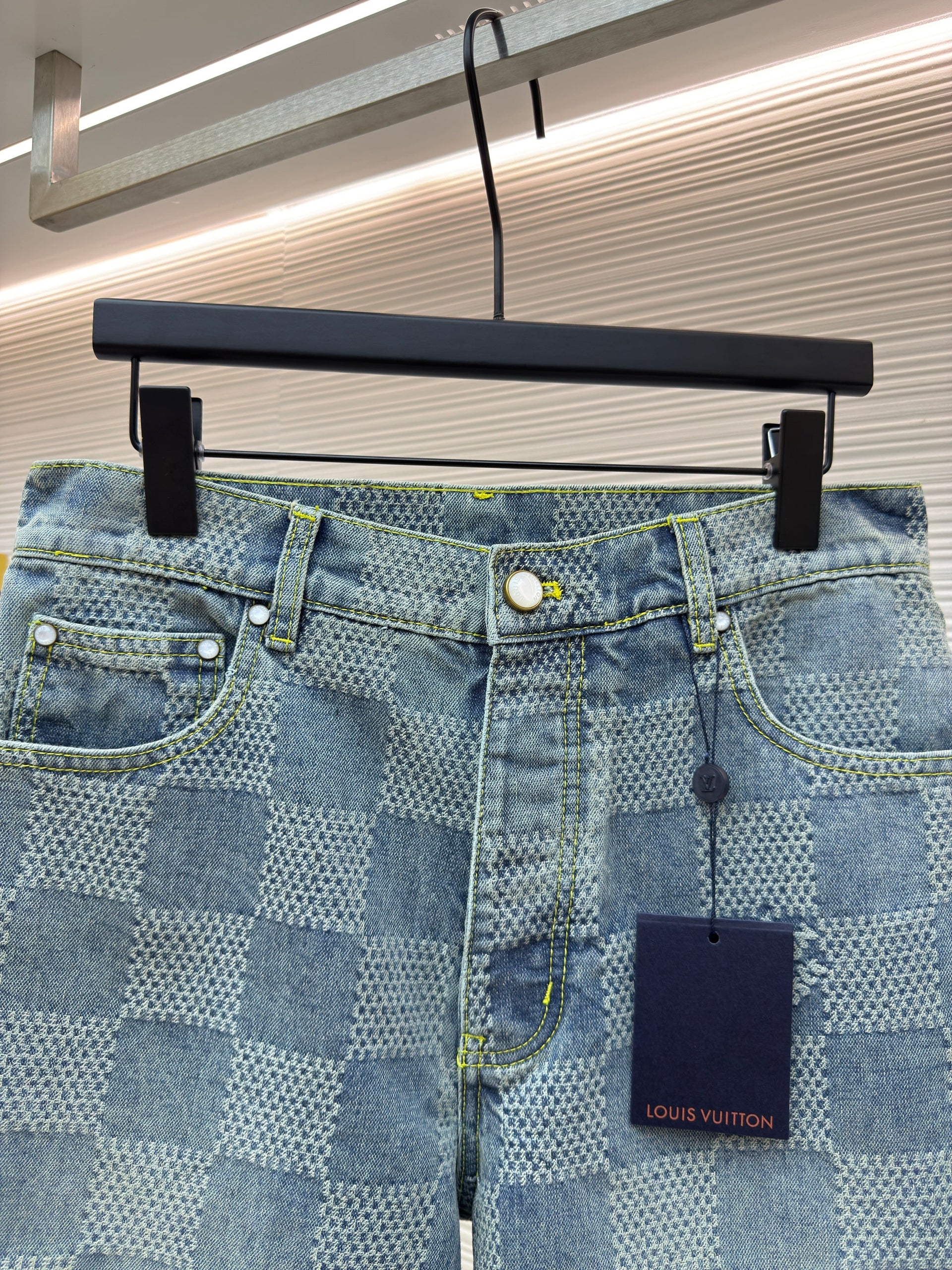 LOU DENIM SHORTS
