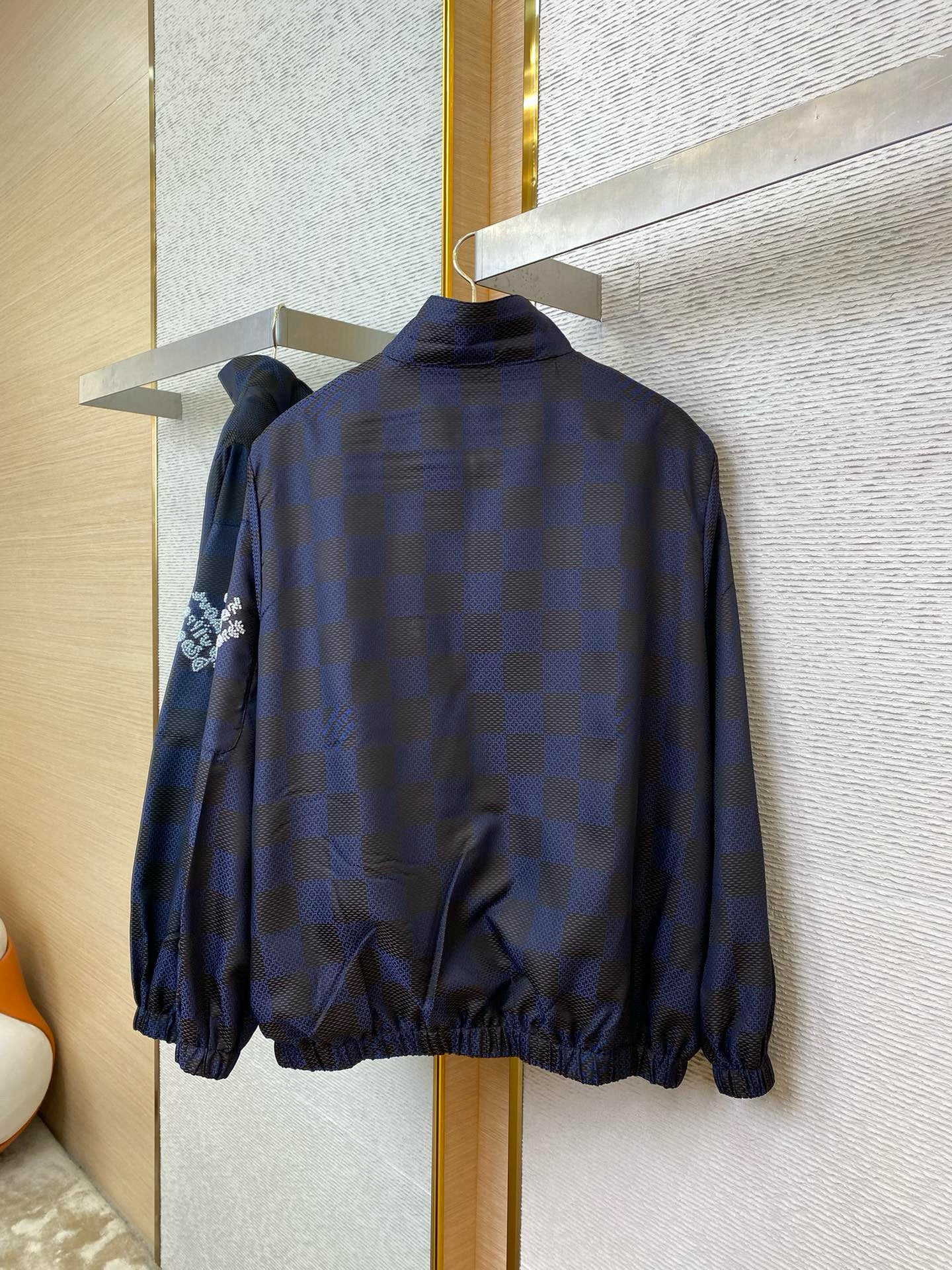 LOU JACKET