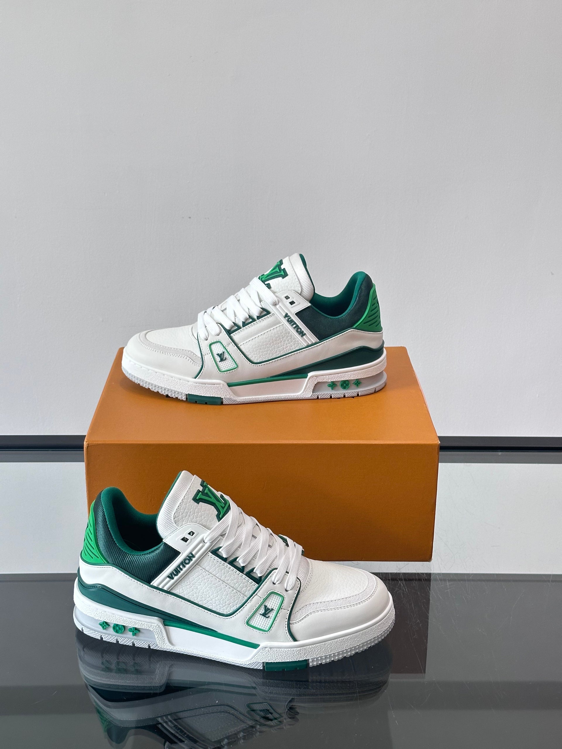 LOU TRAINERS