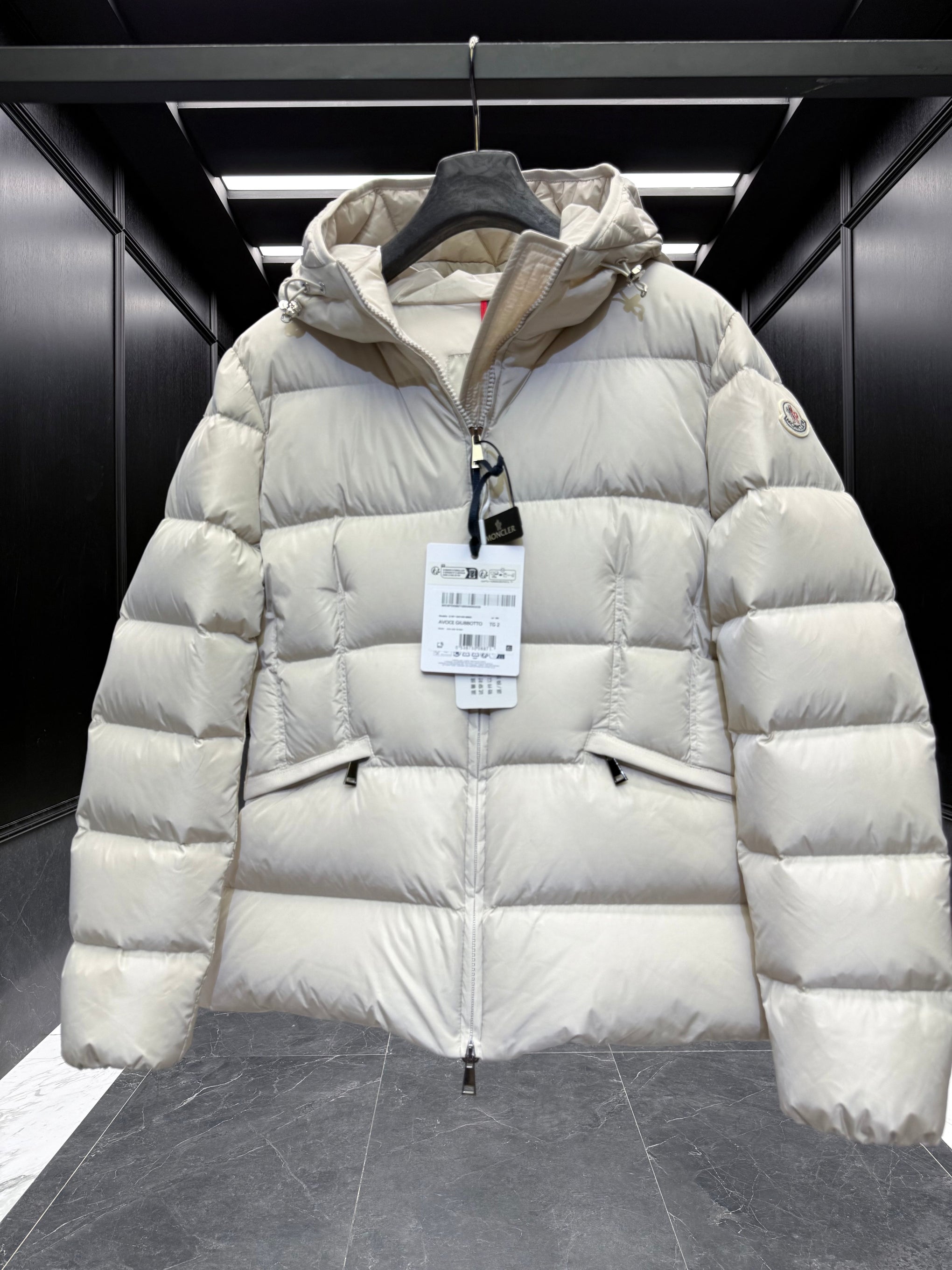 MONC AVOCE JACKET