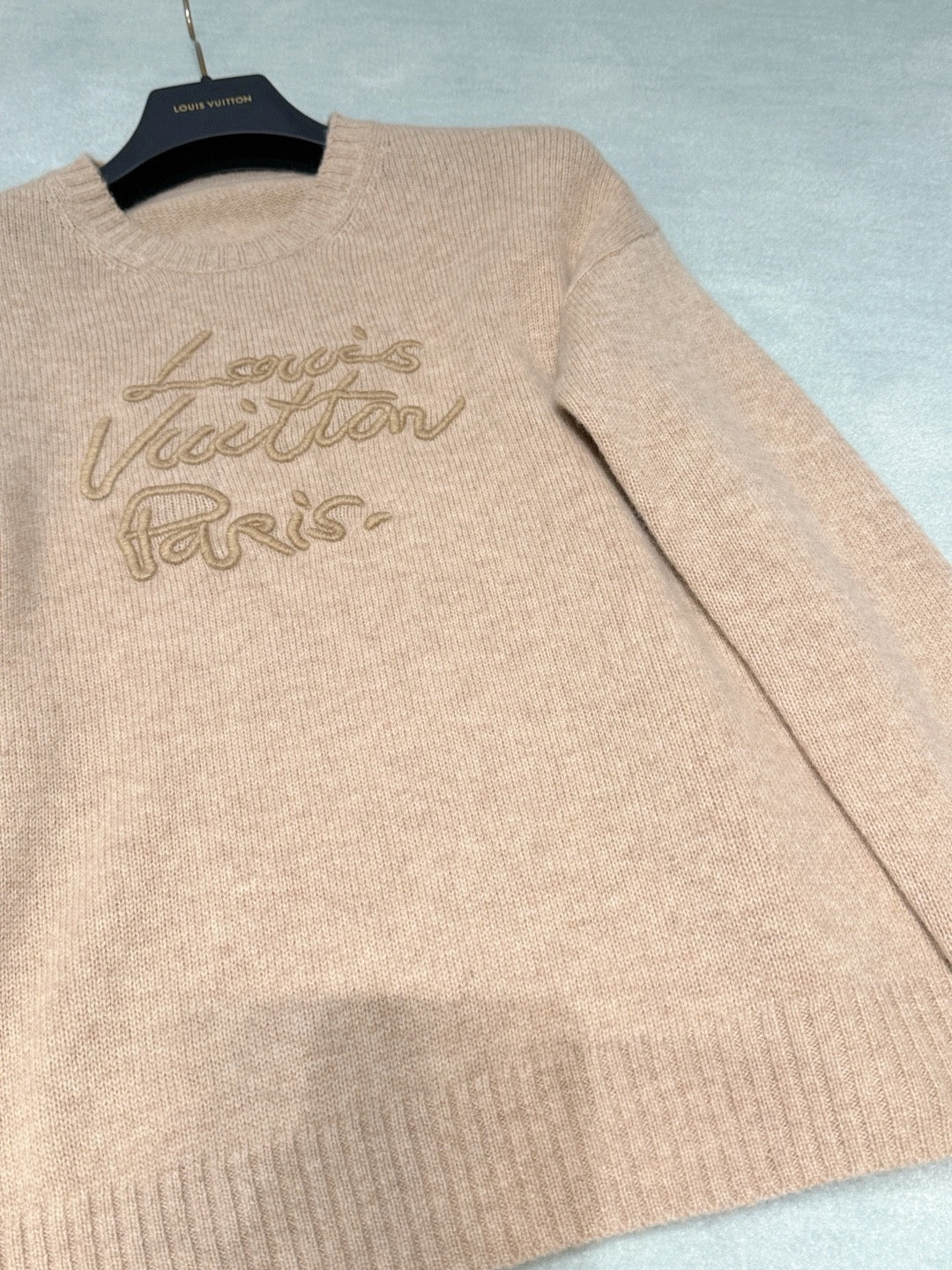LOU JUMPER