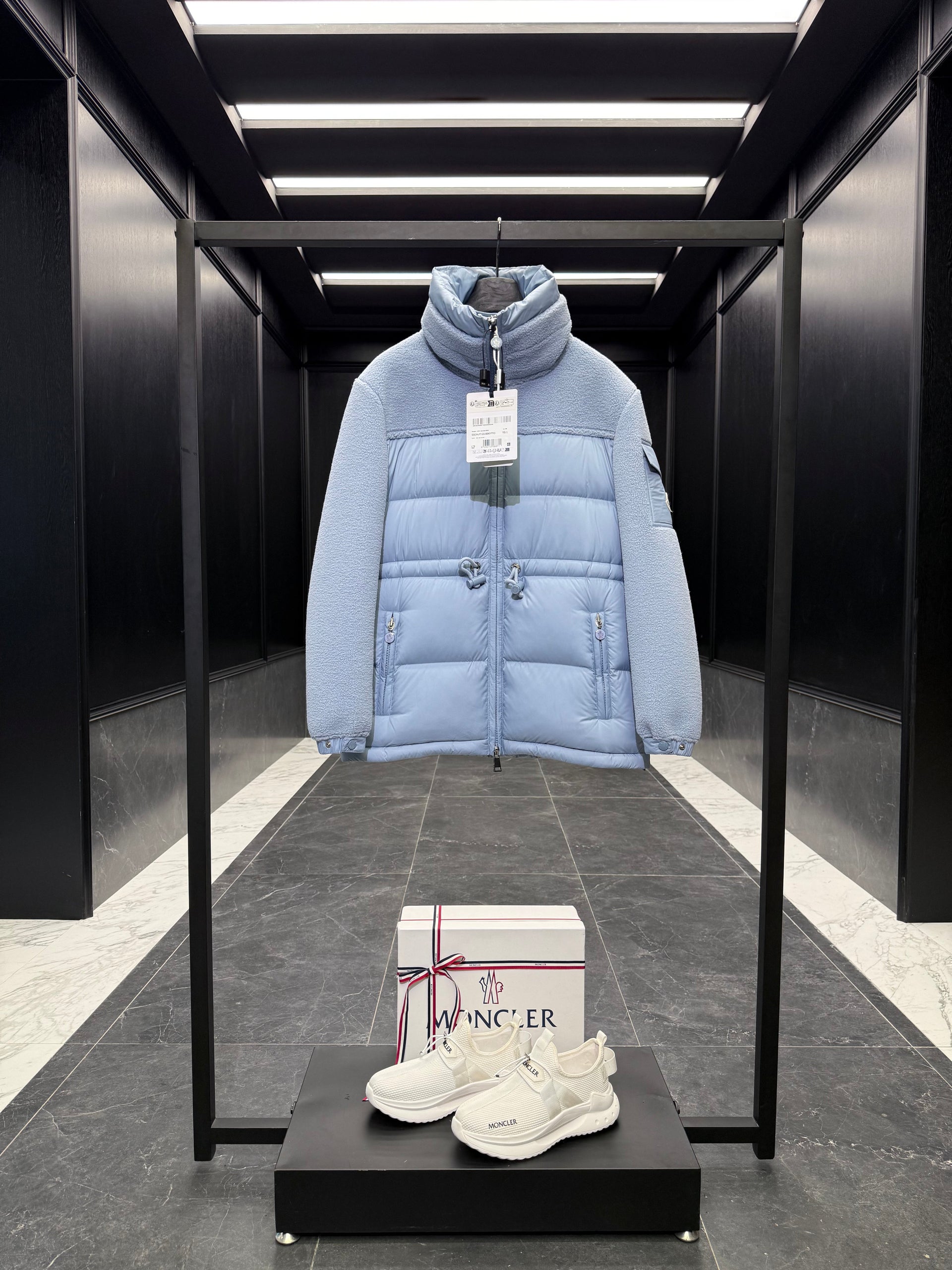 MONC ESCAUT JACKET