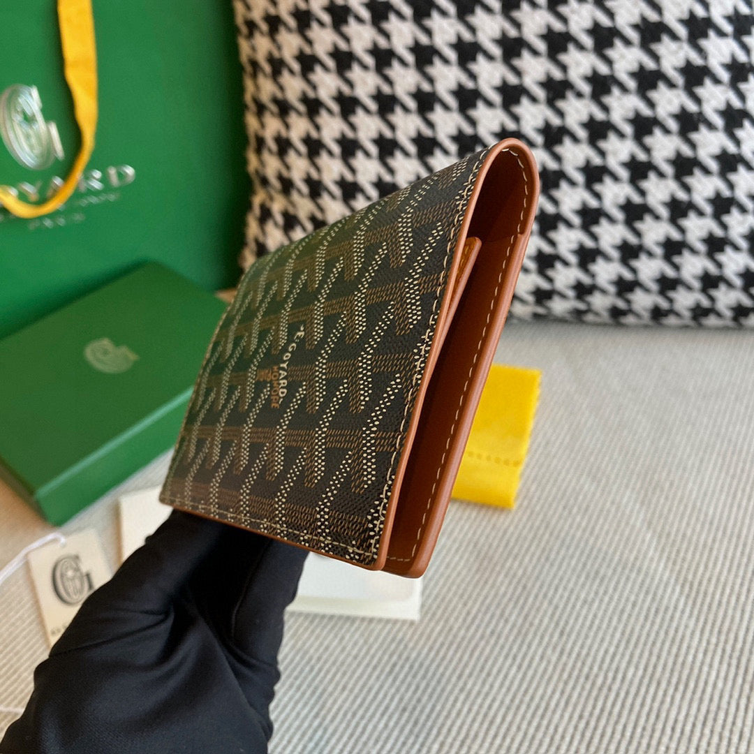 GOYA GRENELLE PASSPORT COVER