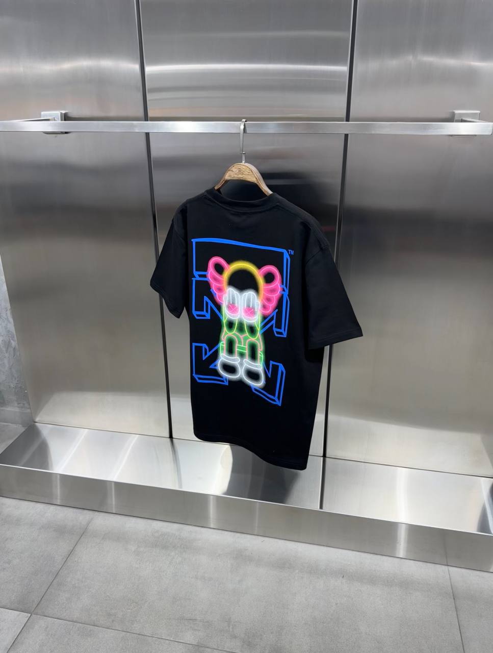 OFF W x KAWS T-SHIRT ND