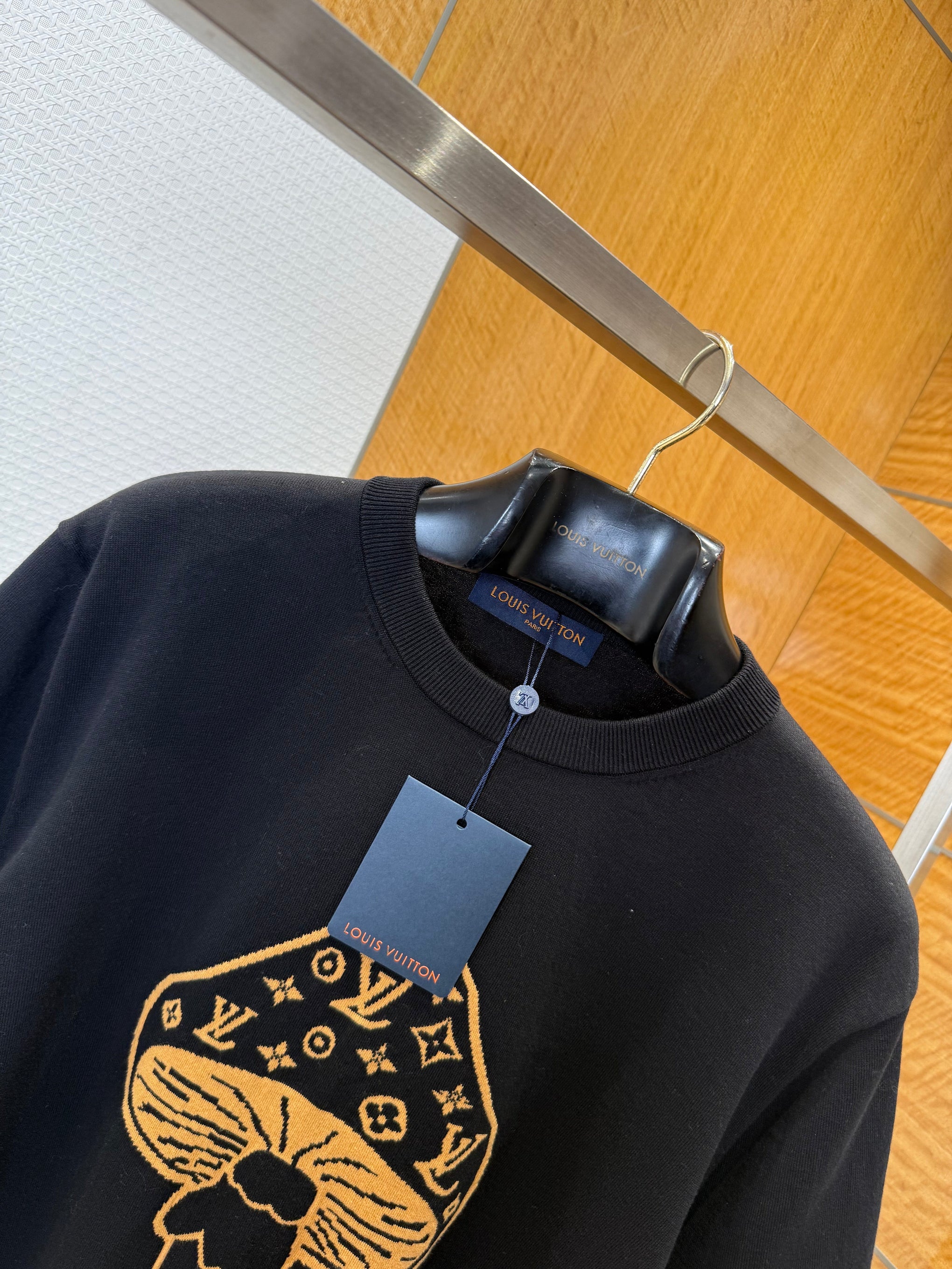 LOU T-SHIRT