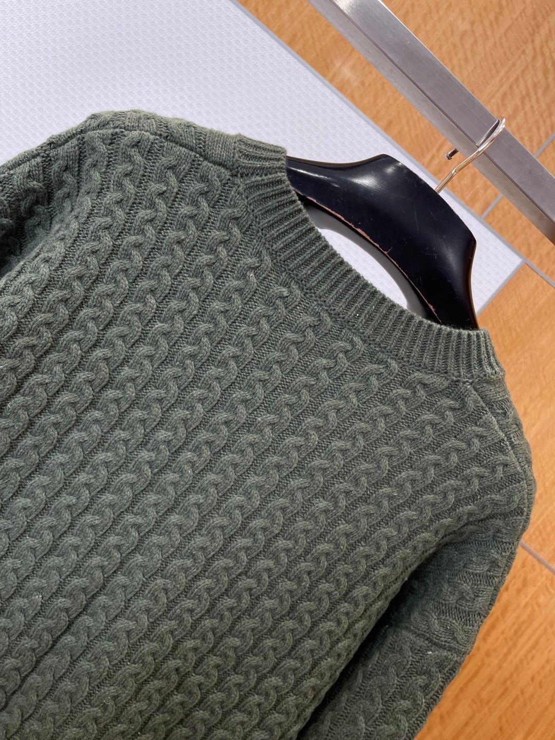 LOEW JUMPER