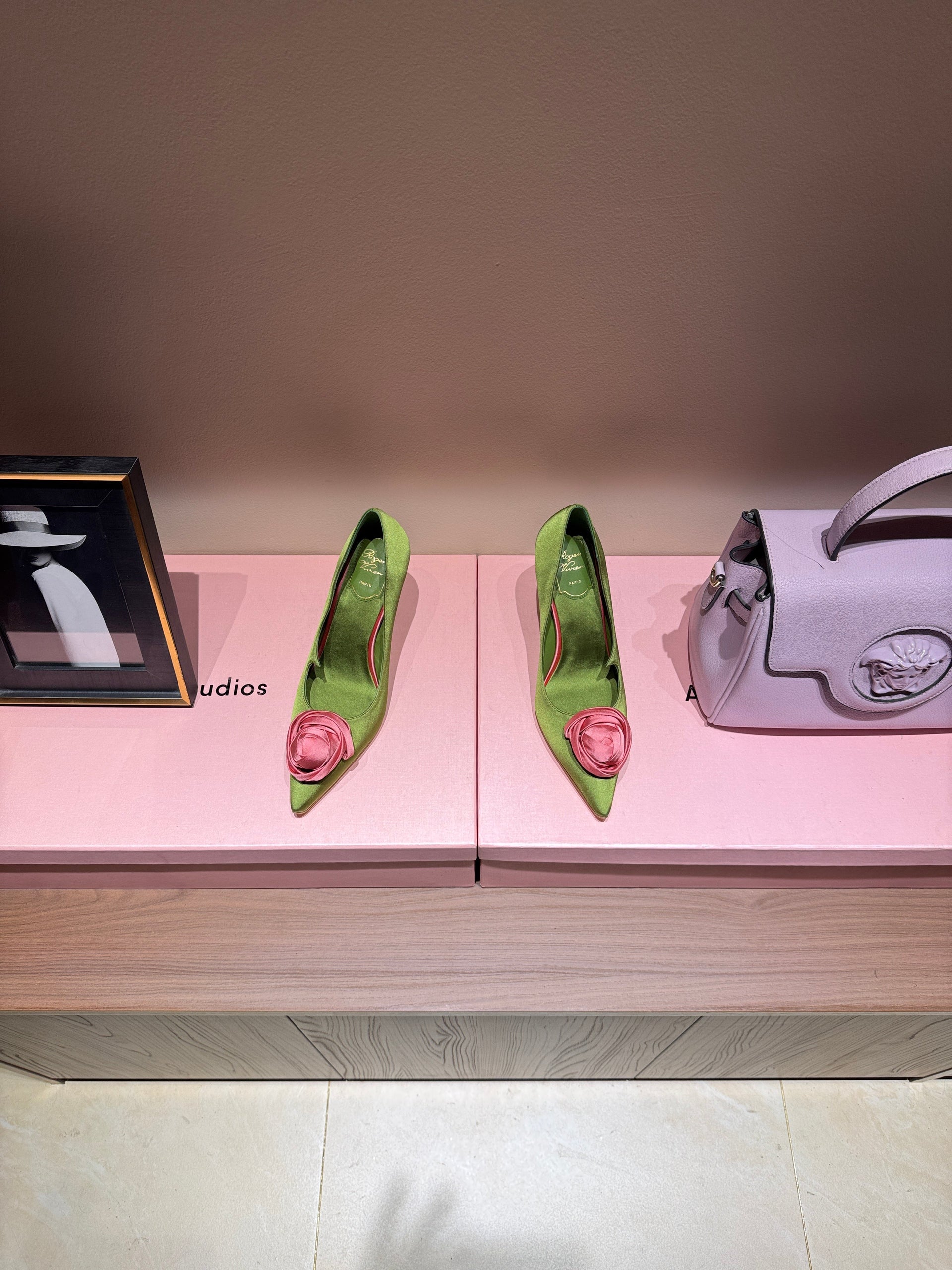 ROGER V HEELS