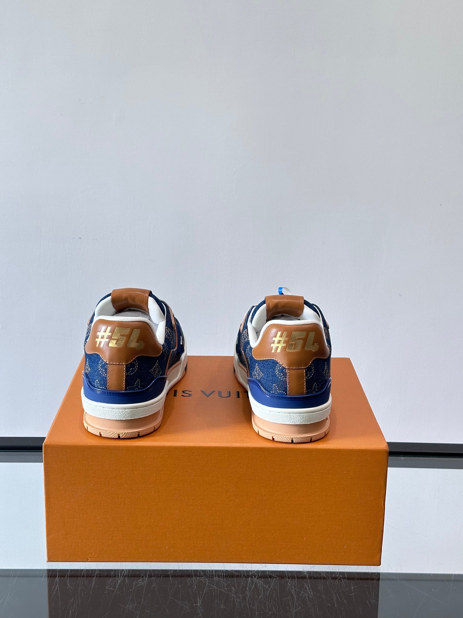 LOU TRAINERS