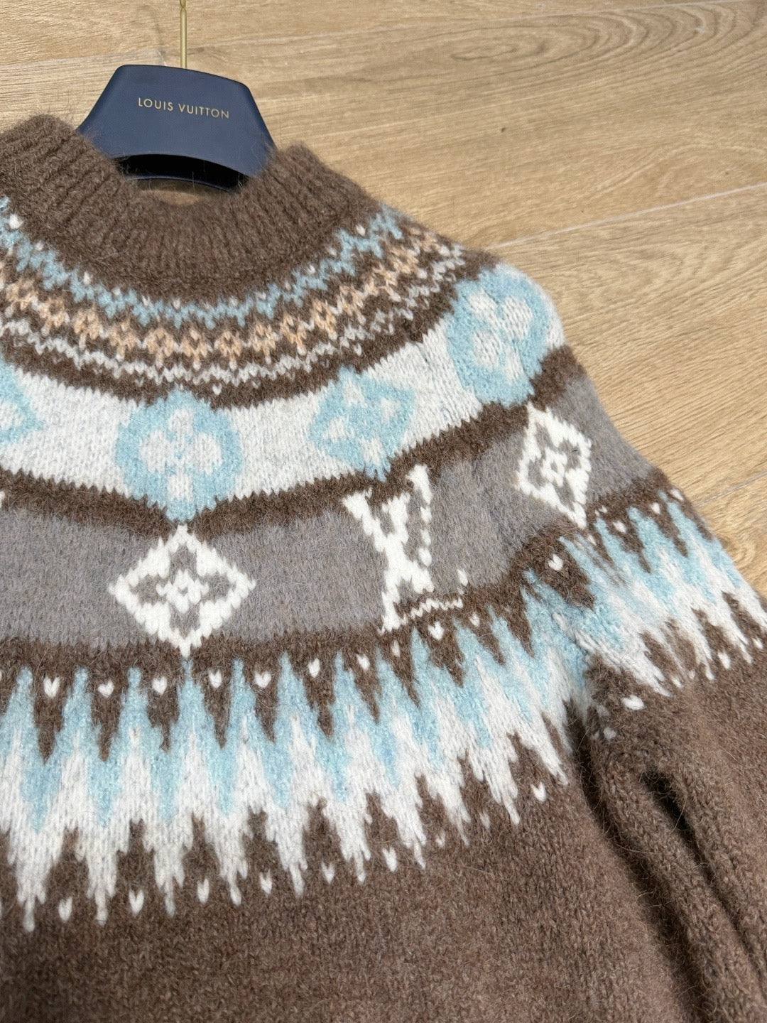 LOU JUMPER