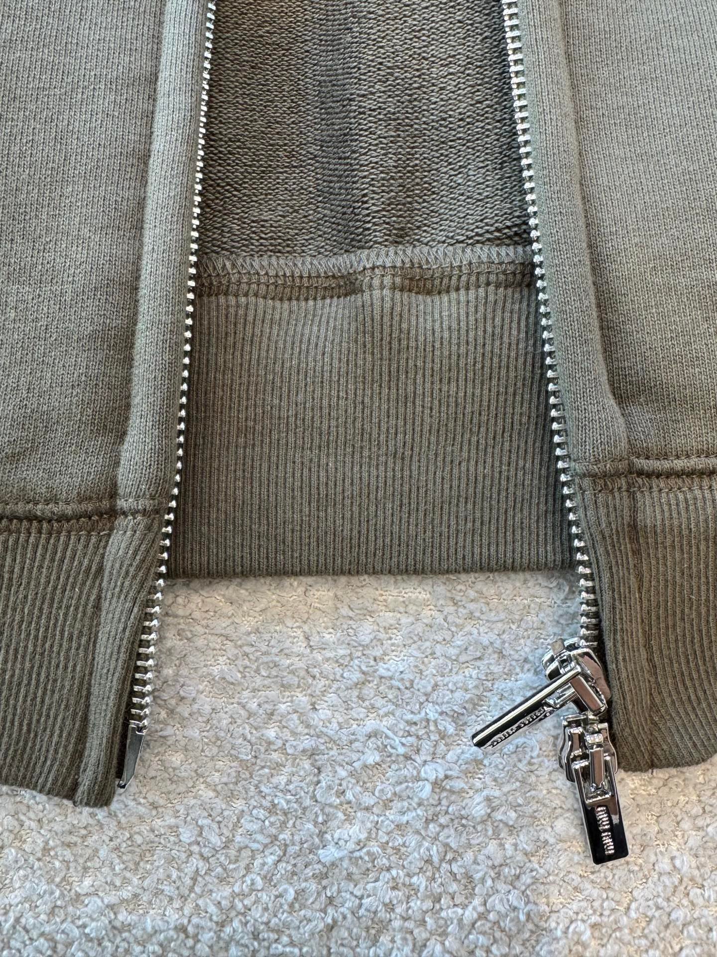 MIU M ZIP HOODIE