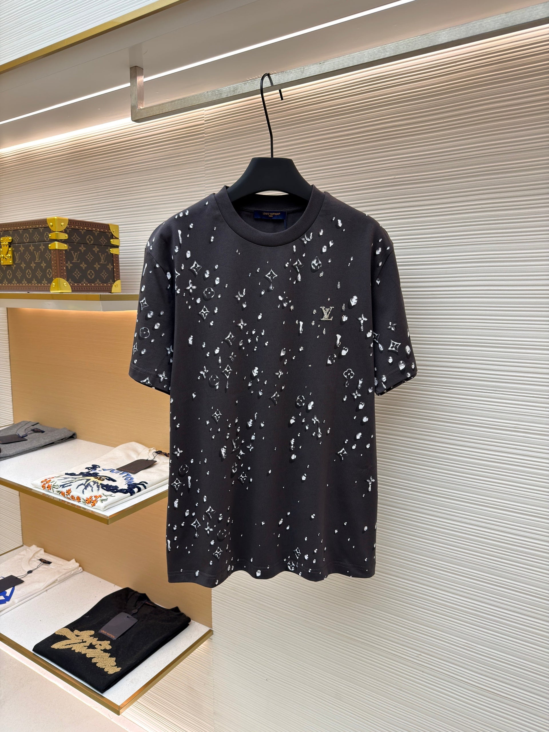 LOU T-SHIRT