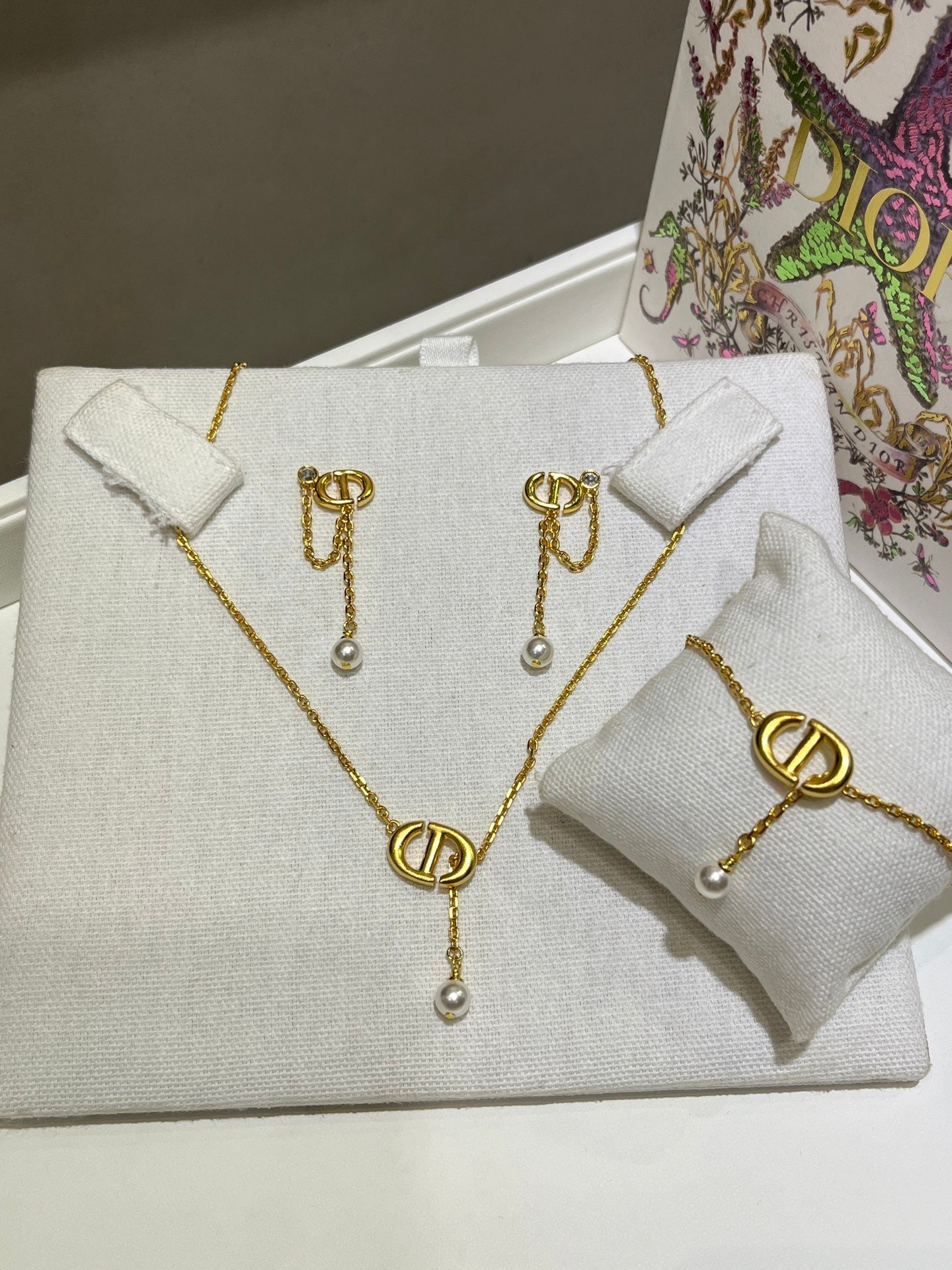 CD EARRINGS