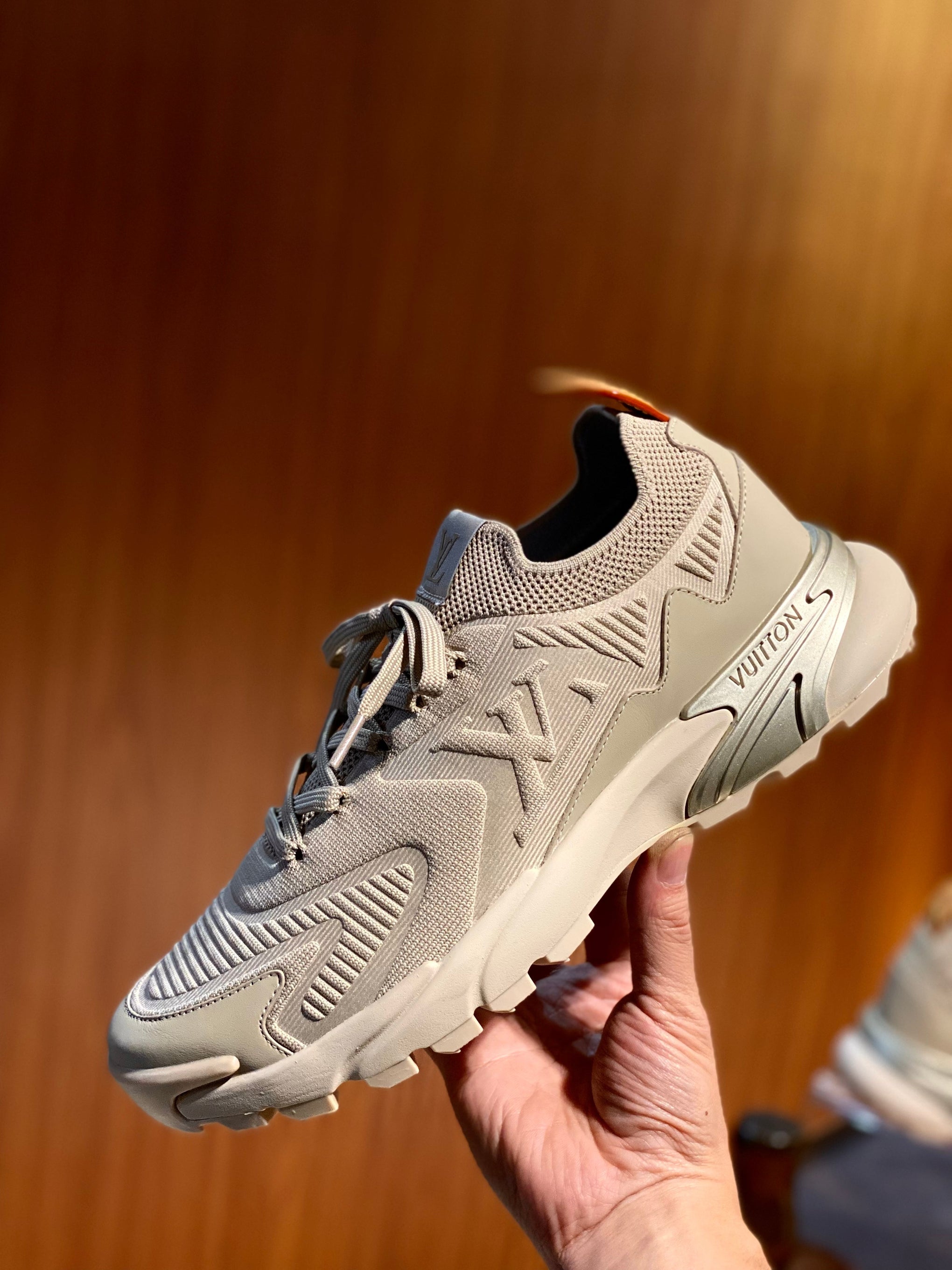 LOU RUNNER TATIC TRAINERS