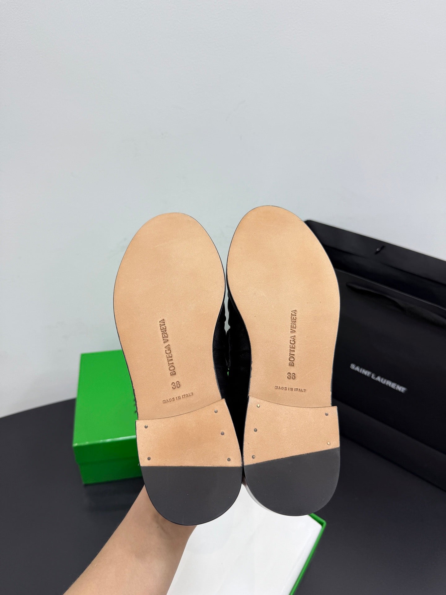 BOTT V LOAFERS