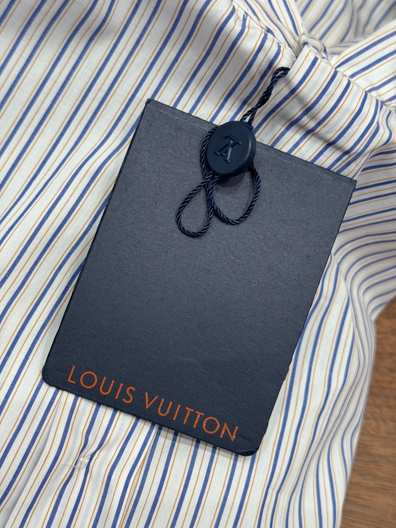 LOU SHIRT