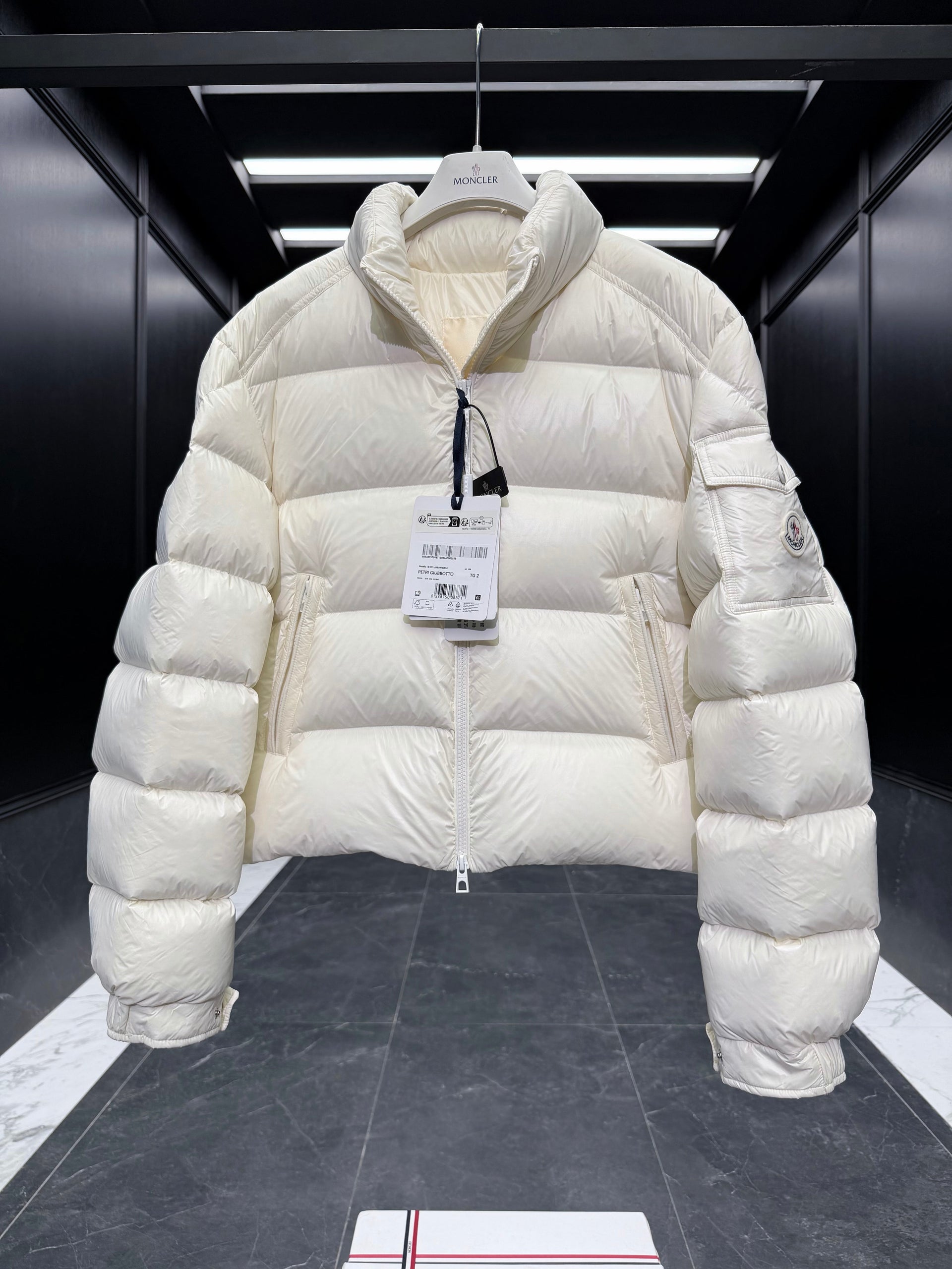 MONC PETRA JACKET