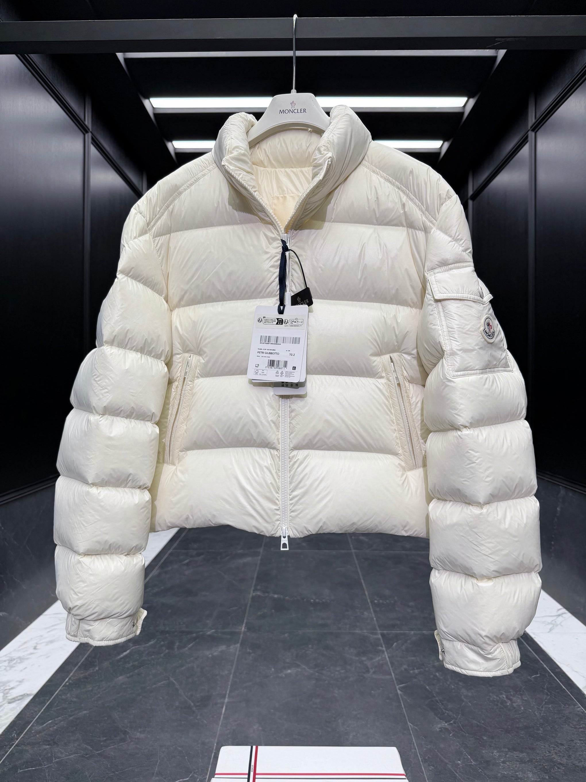 MONC PETRA JACKET