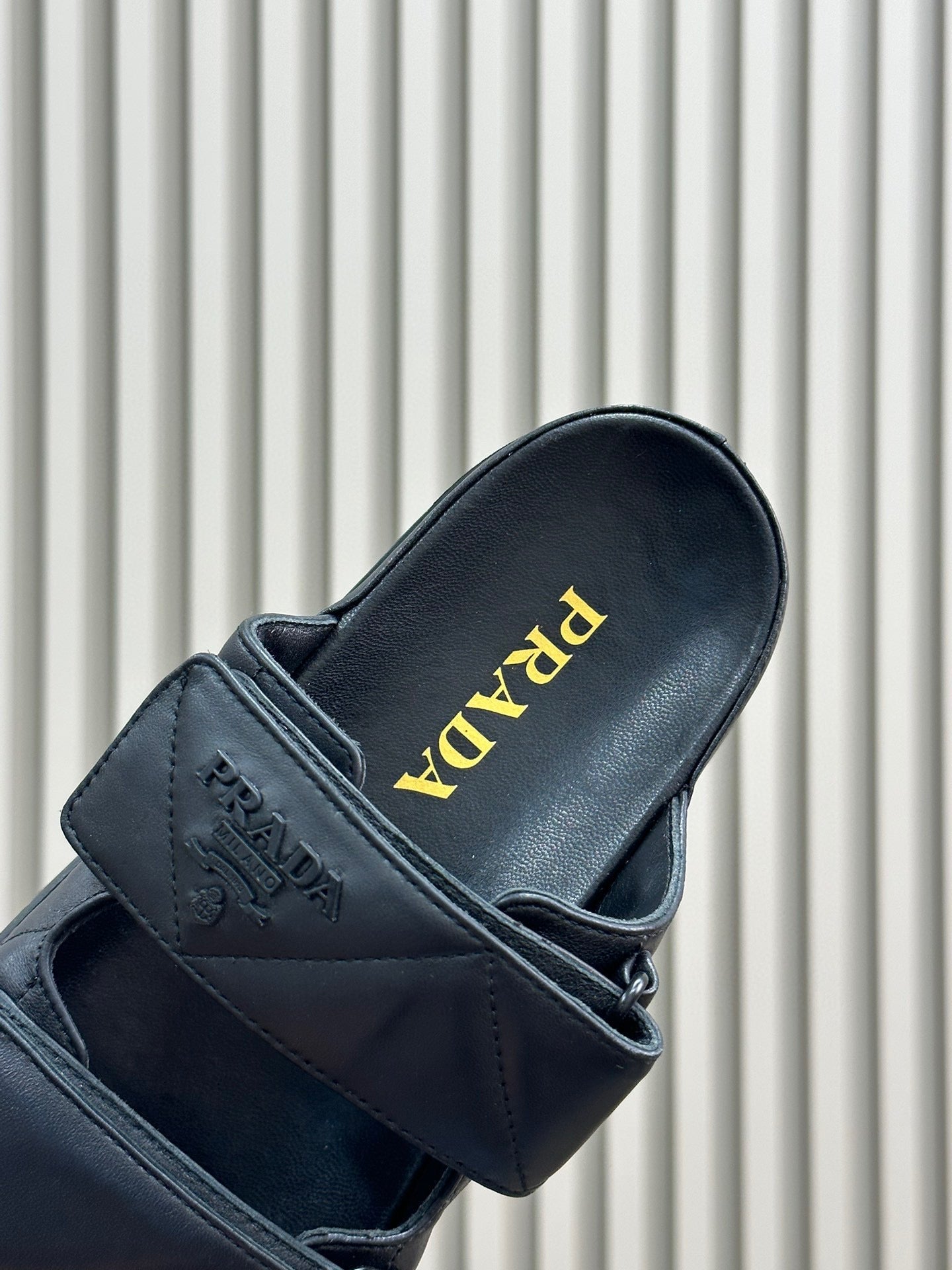 PD NAPPA LEATHER SLIDES