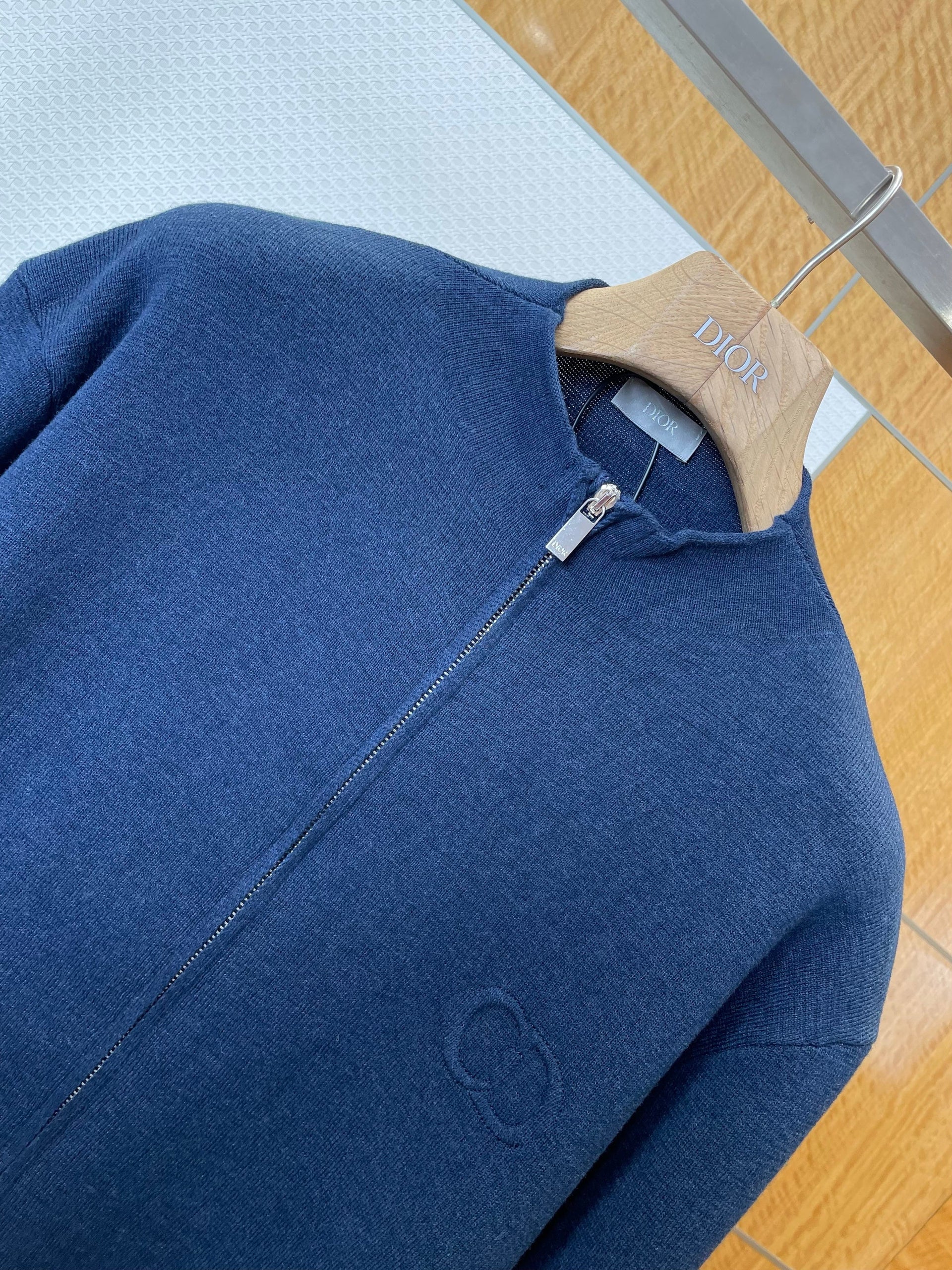 CD JUMPER