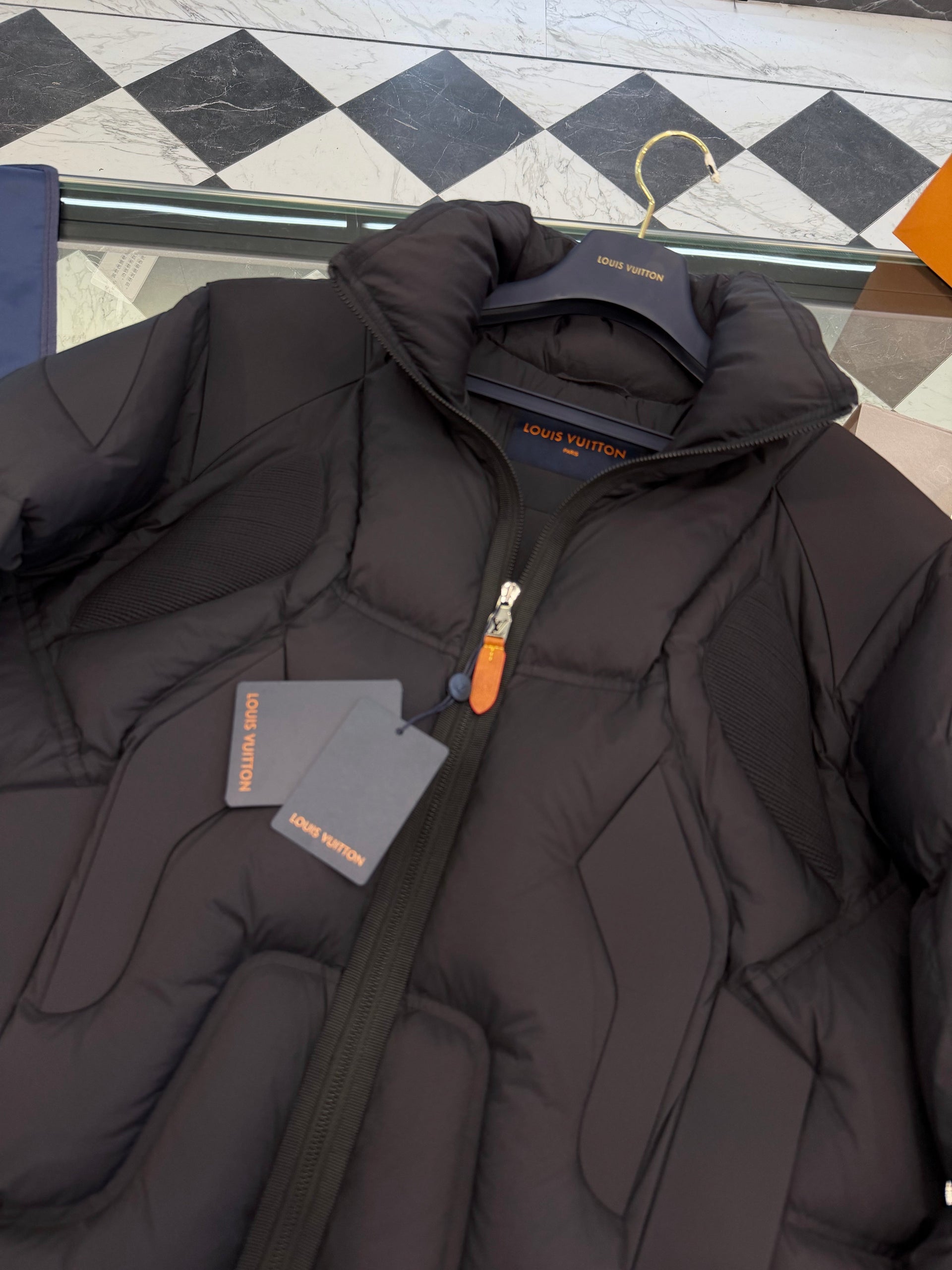 LOU JACKET