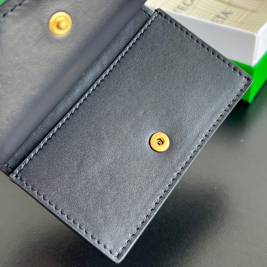 BOTT V SOLSTICE CARD CASE