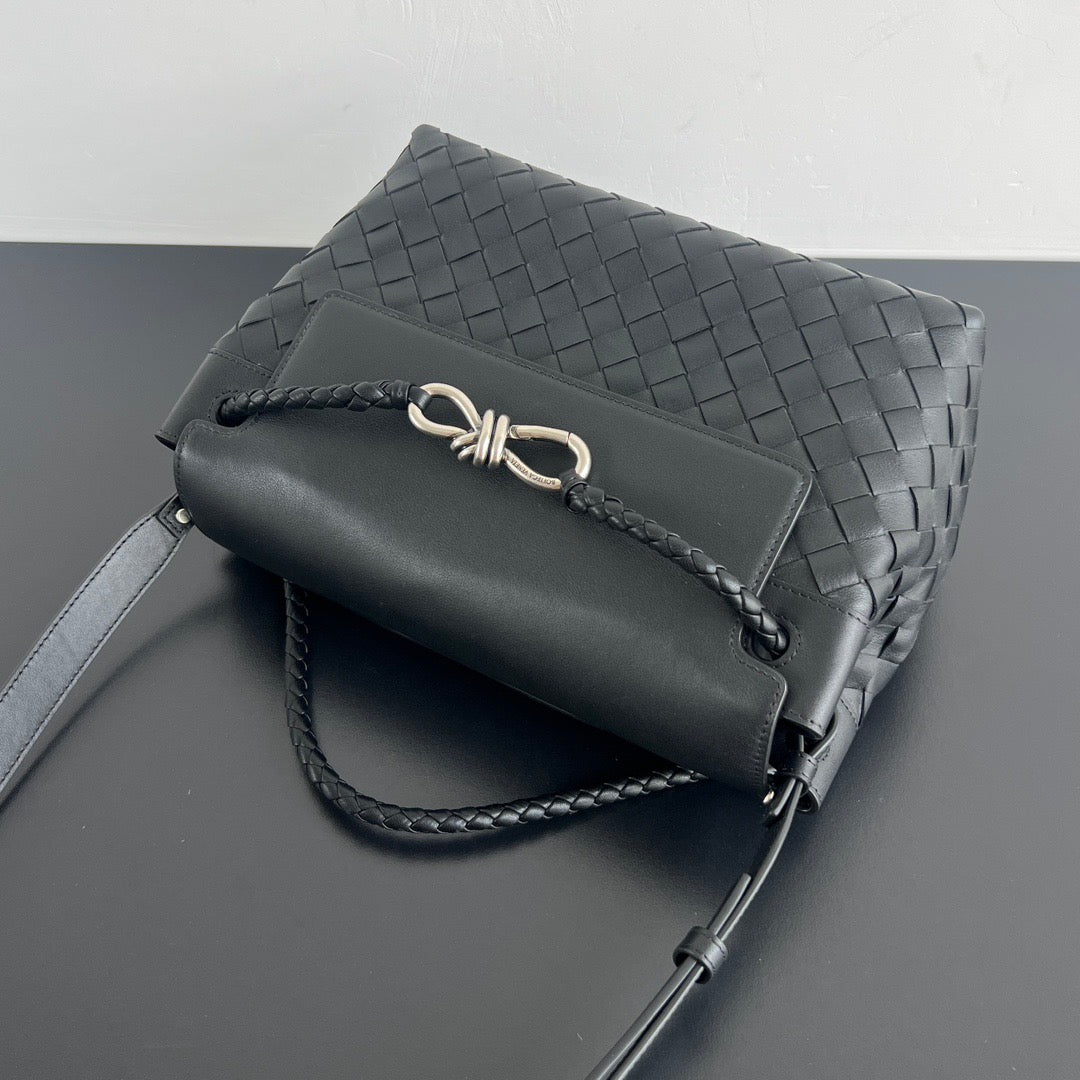 BOTT V SMALL ANDIAMO MESSENGER BAG