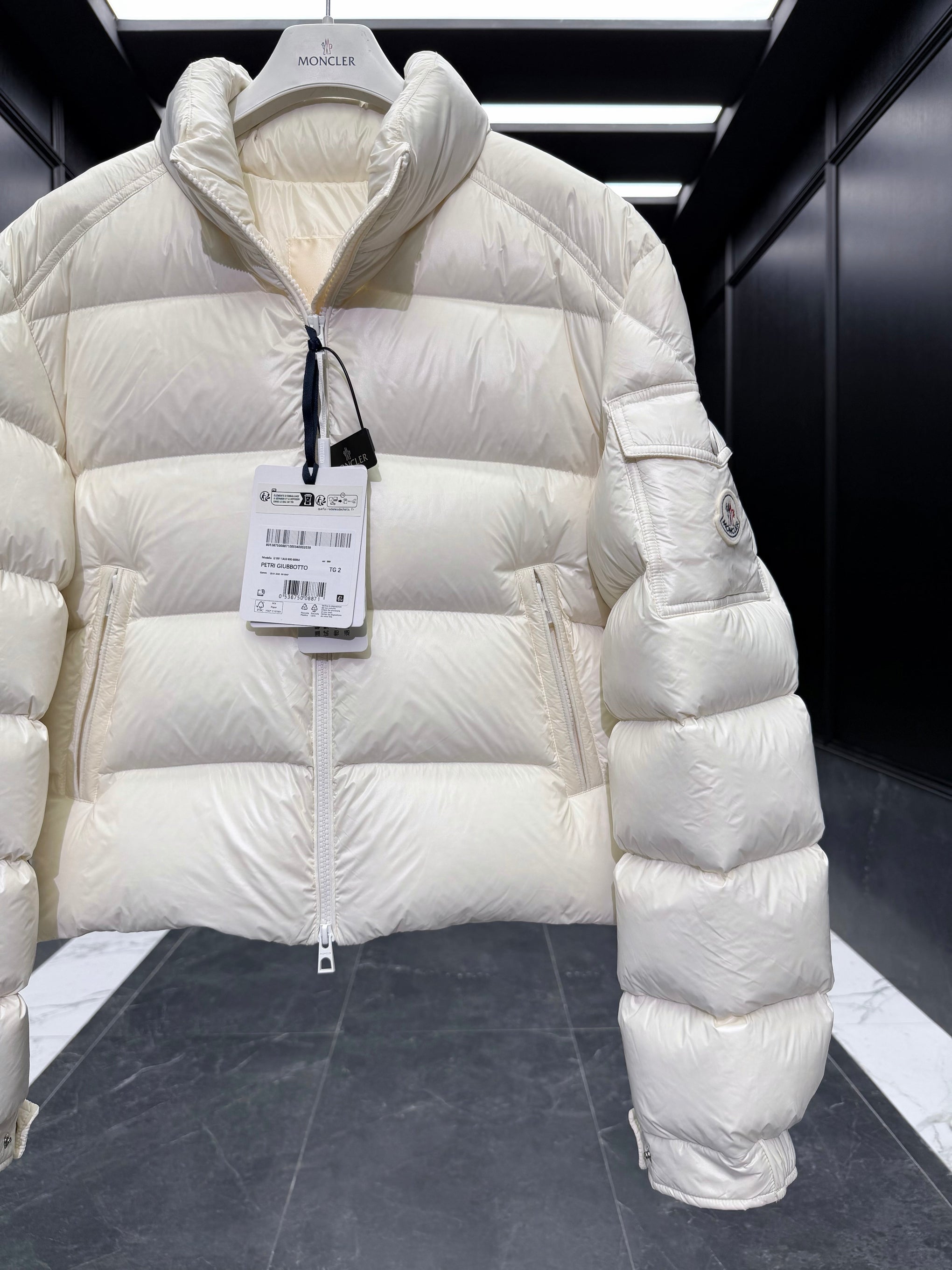 MONC PETRA JACKET