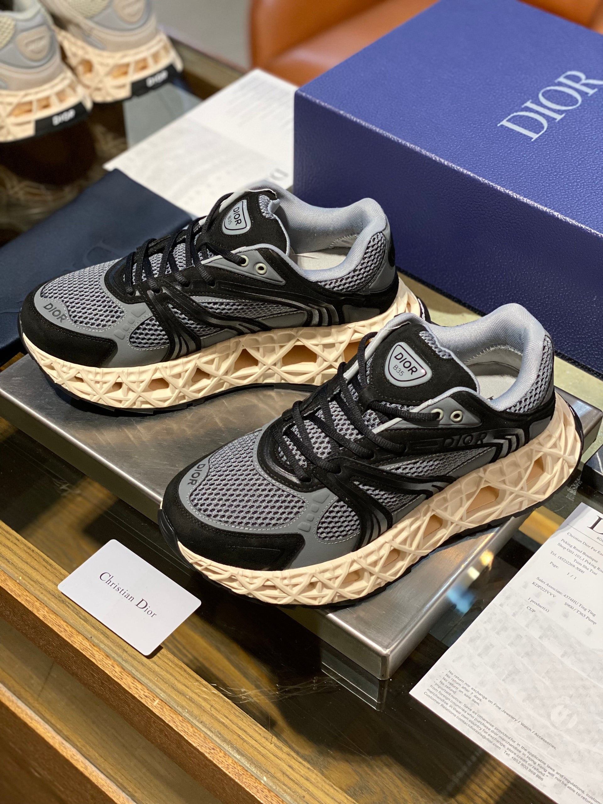 CD B35 SNEAKERS