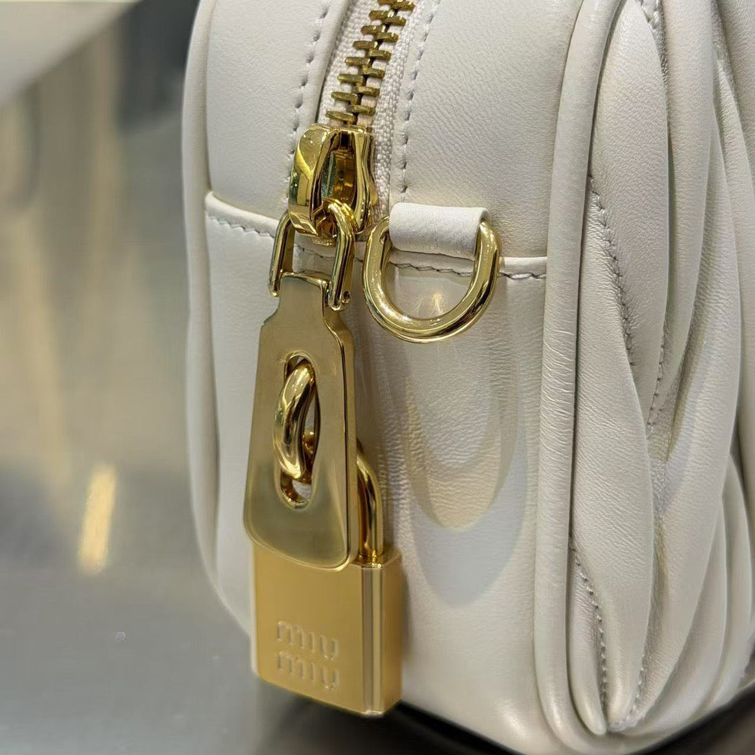 MIU M ARCADIE MATELASSE BAG