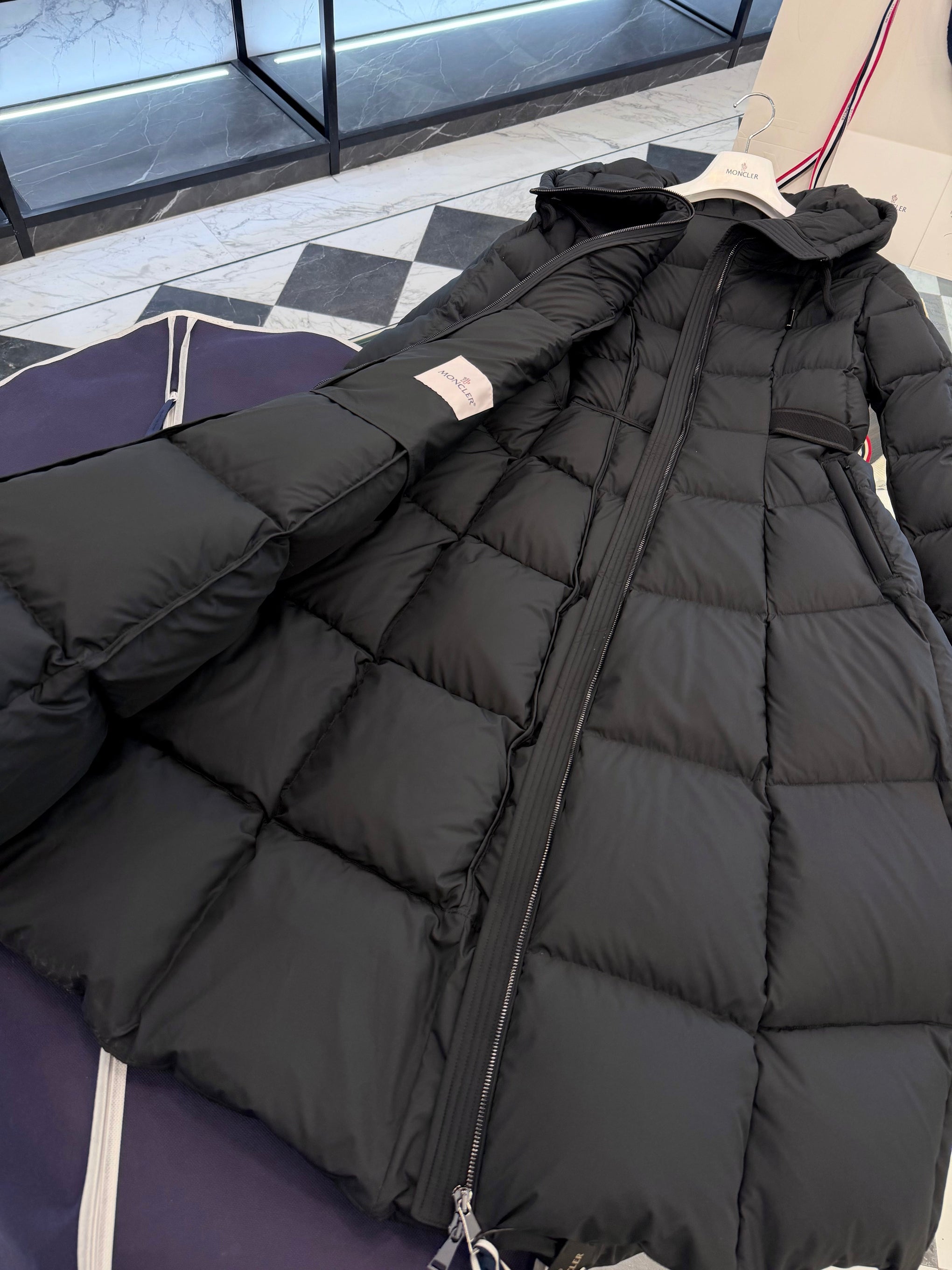 MONC FAUCON COAT