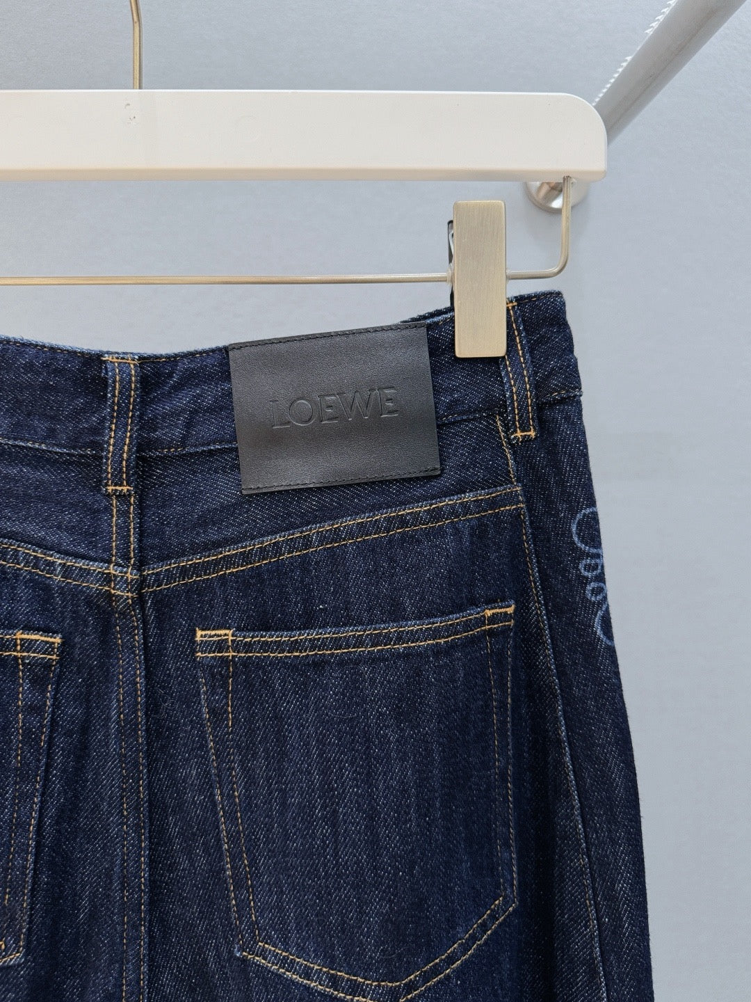 LOEW JEANS