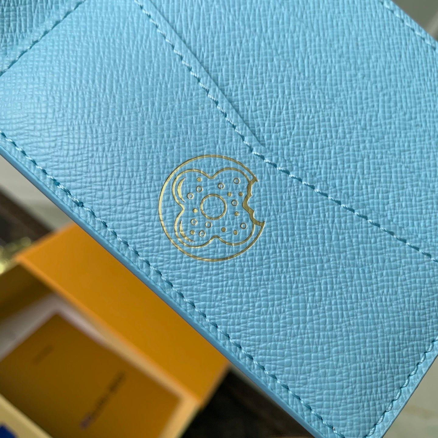 LOU SLENDER WALLET