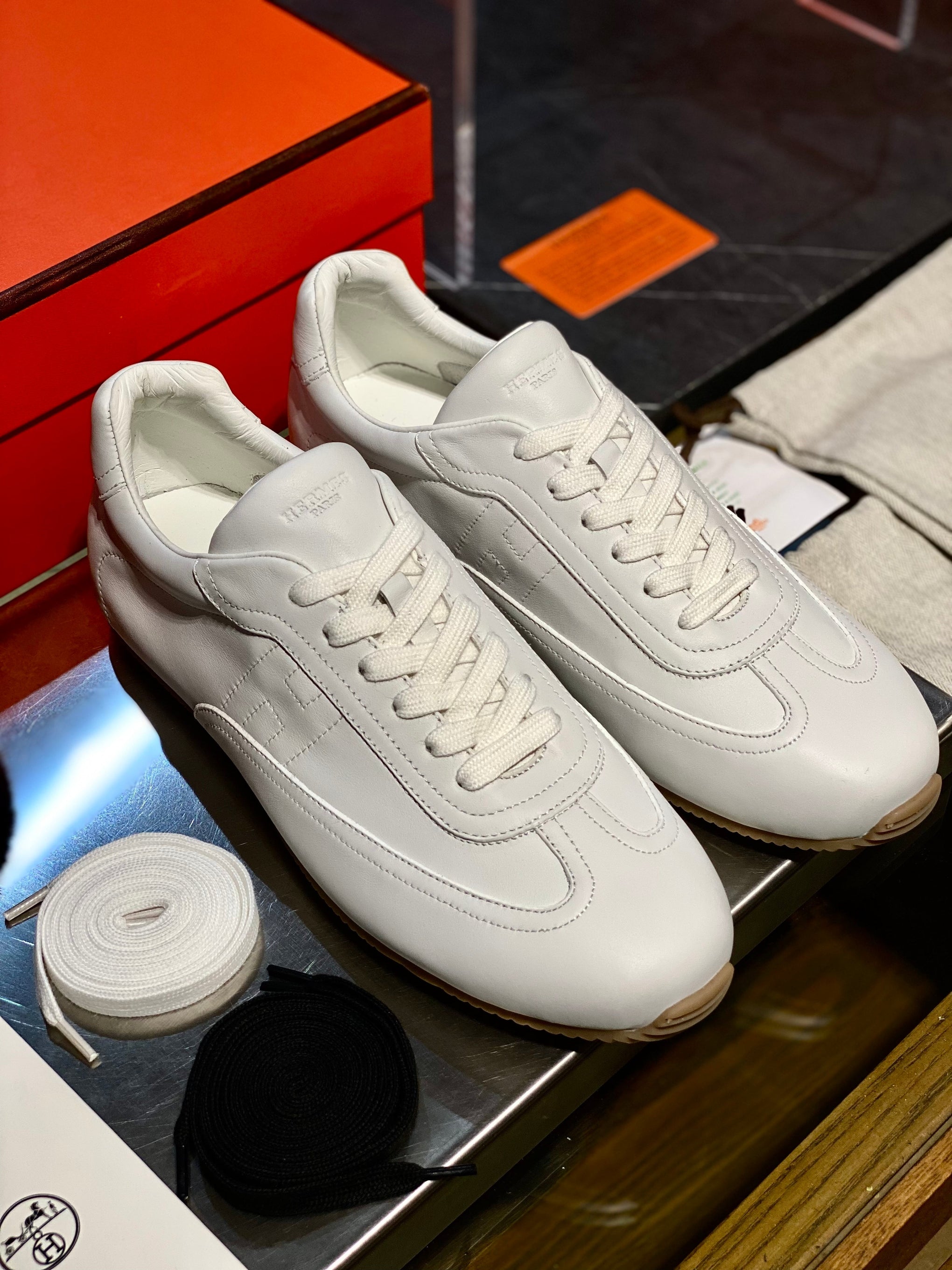 HERM MASTER SNEAKER