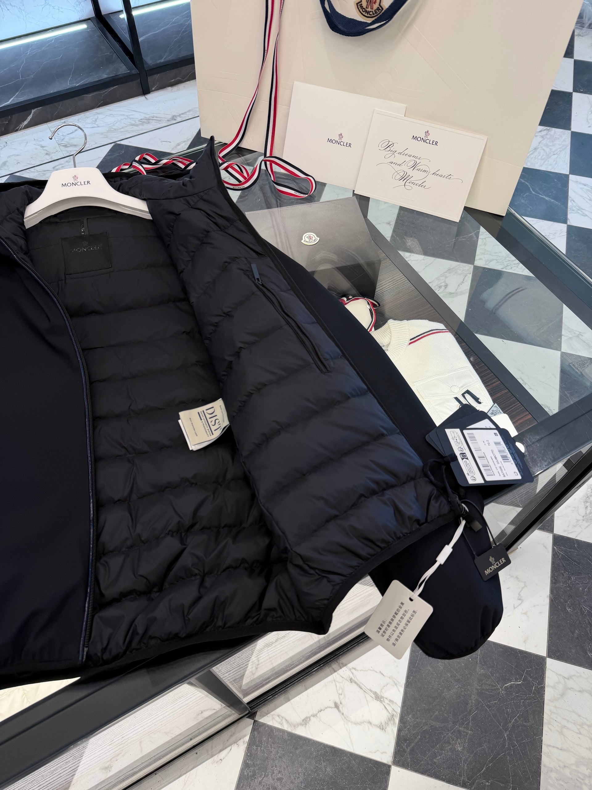 MONC BATISSE JACKET