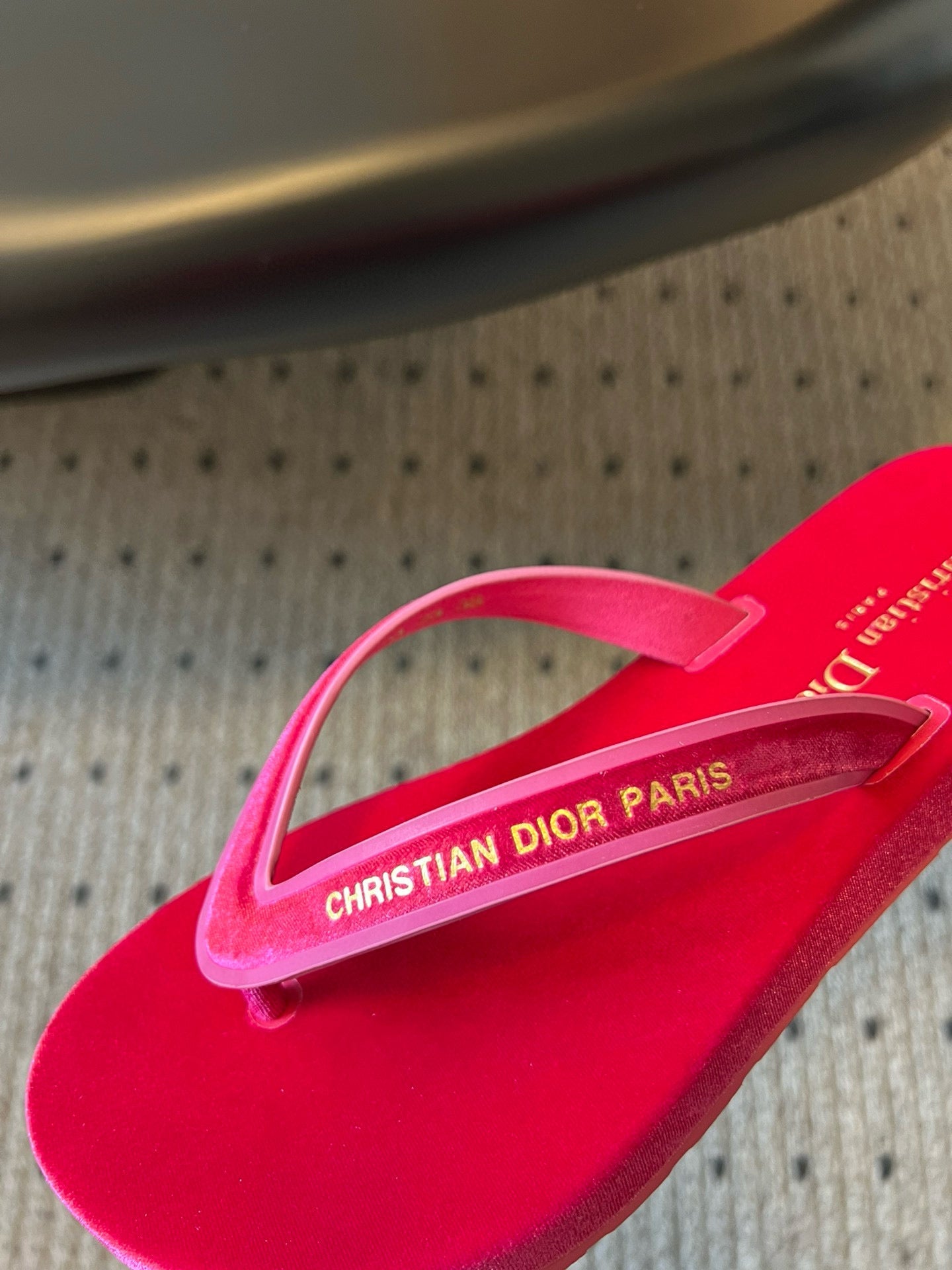 CD THONG SANDAL
