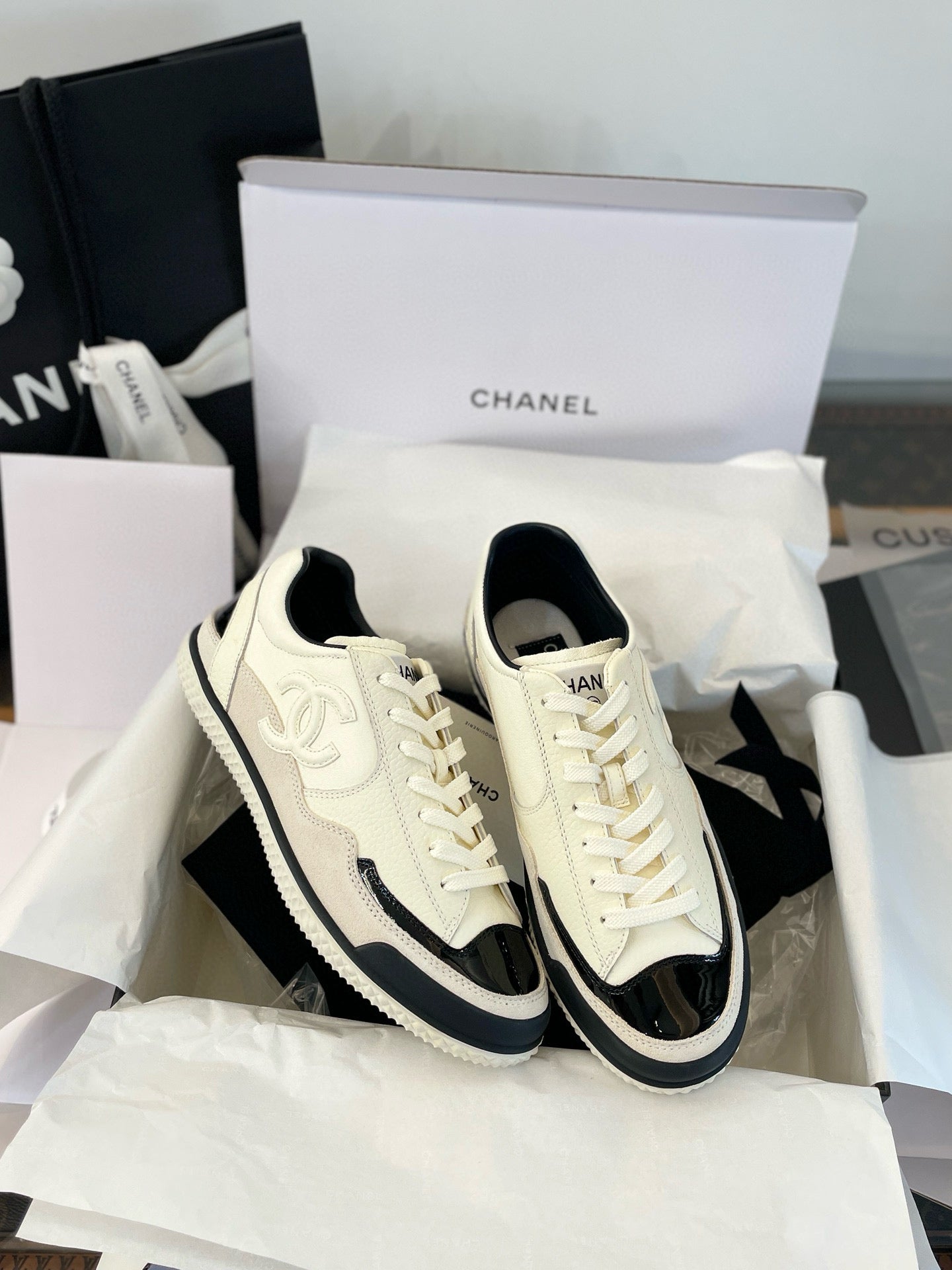 CC SNEAKER