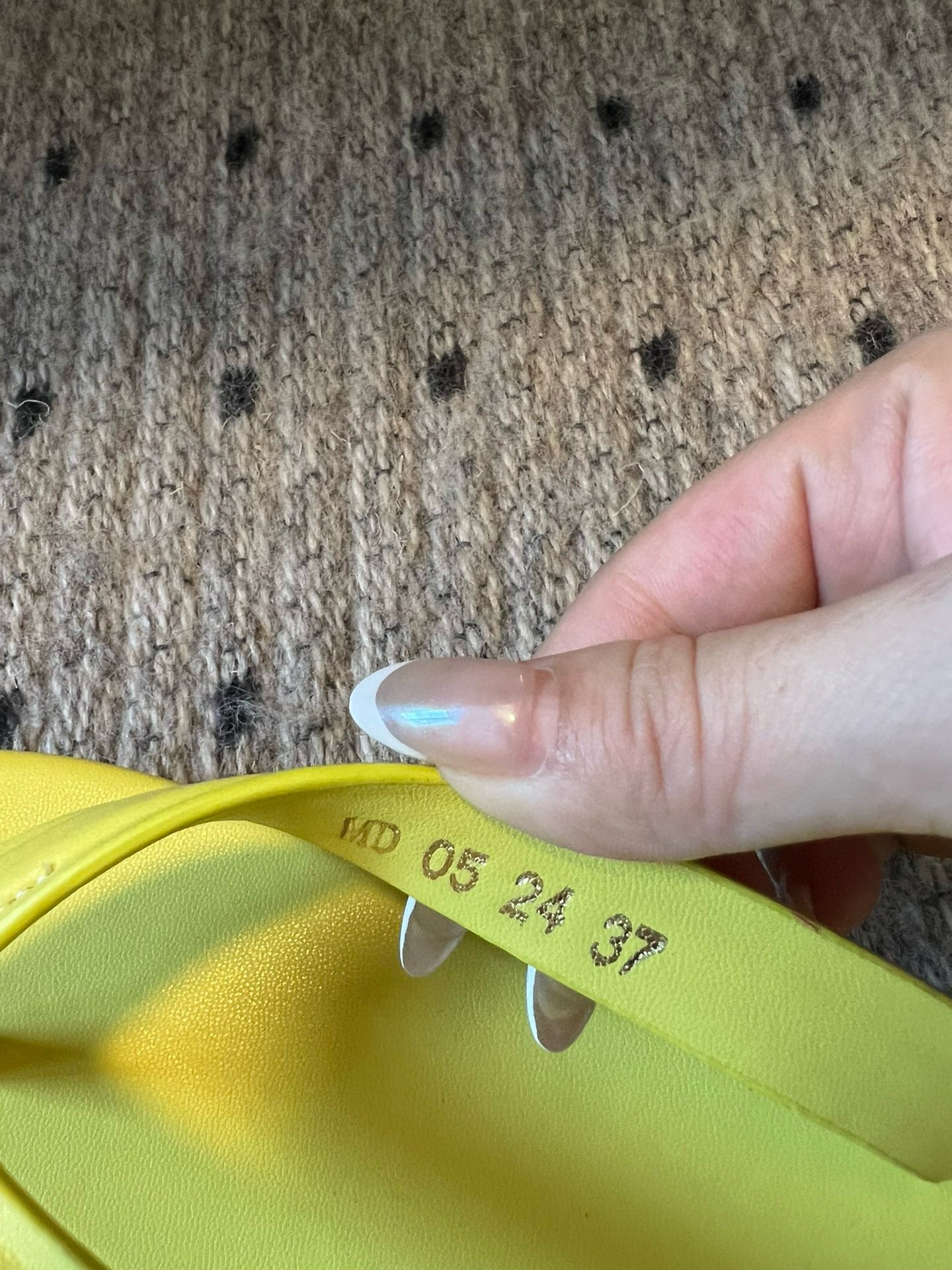 CD THONG SANDAL