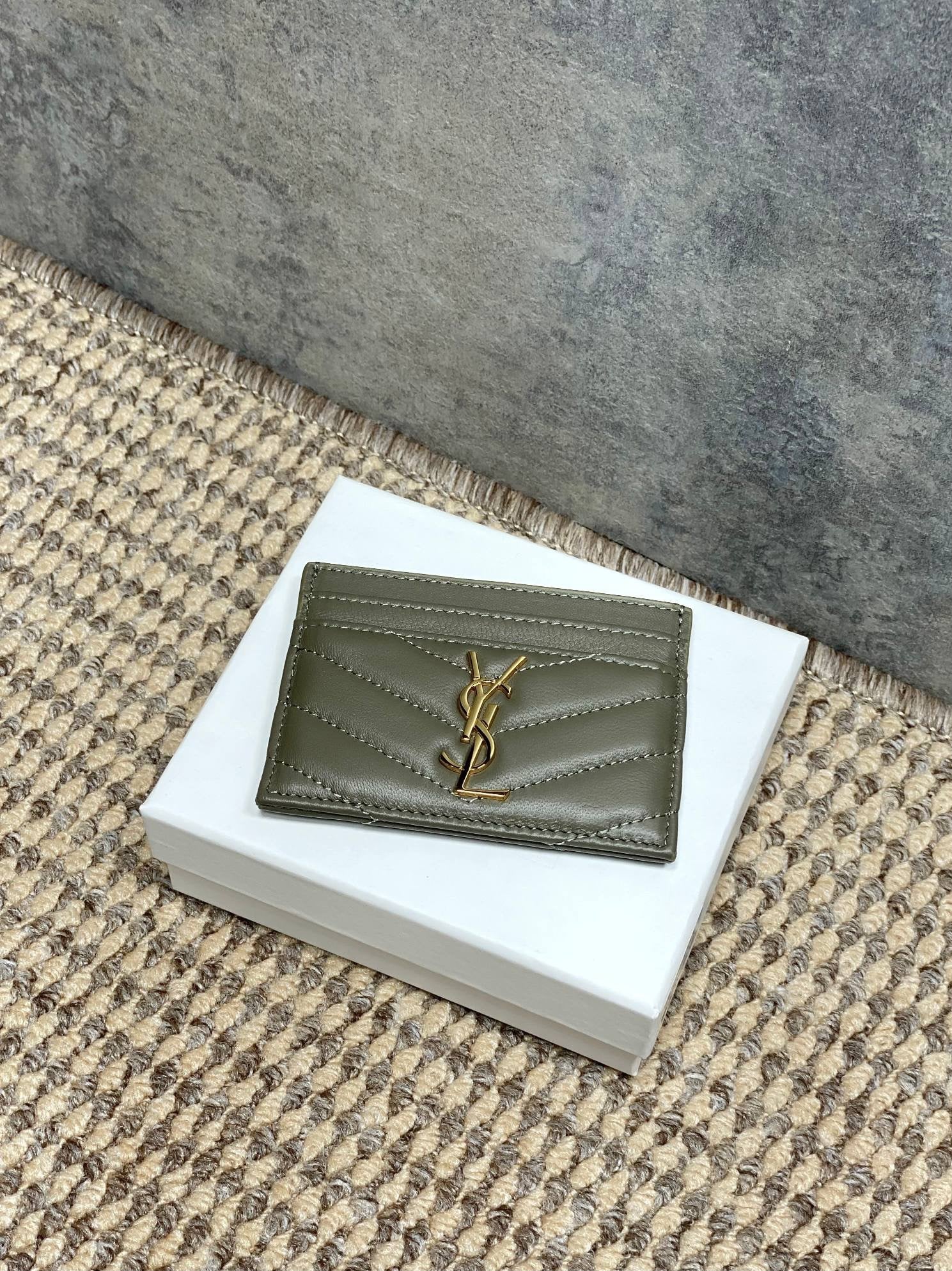 SL CARD HOLDER