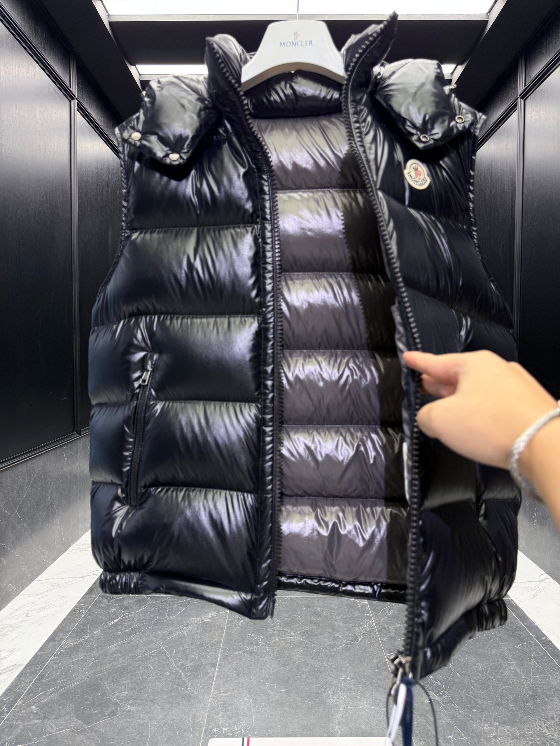 MONC BORMES VEST