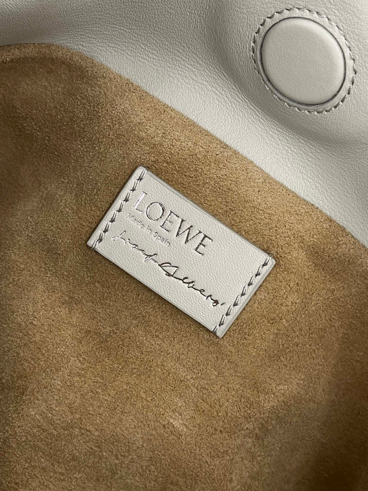 LOEW FLAMENCO MEDIUM POUCH